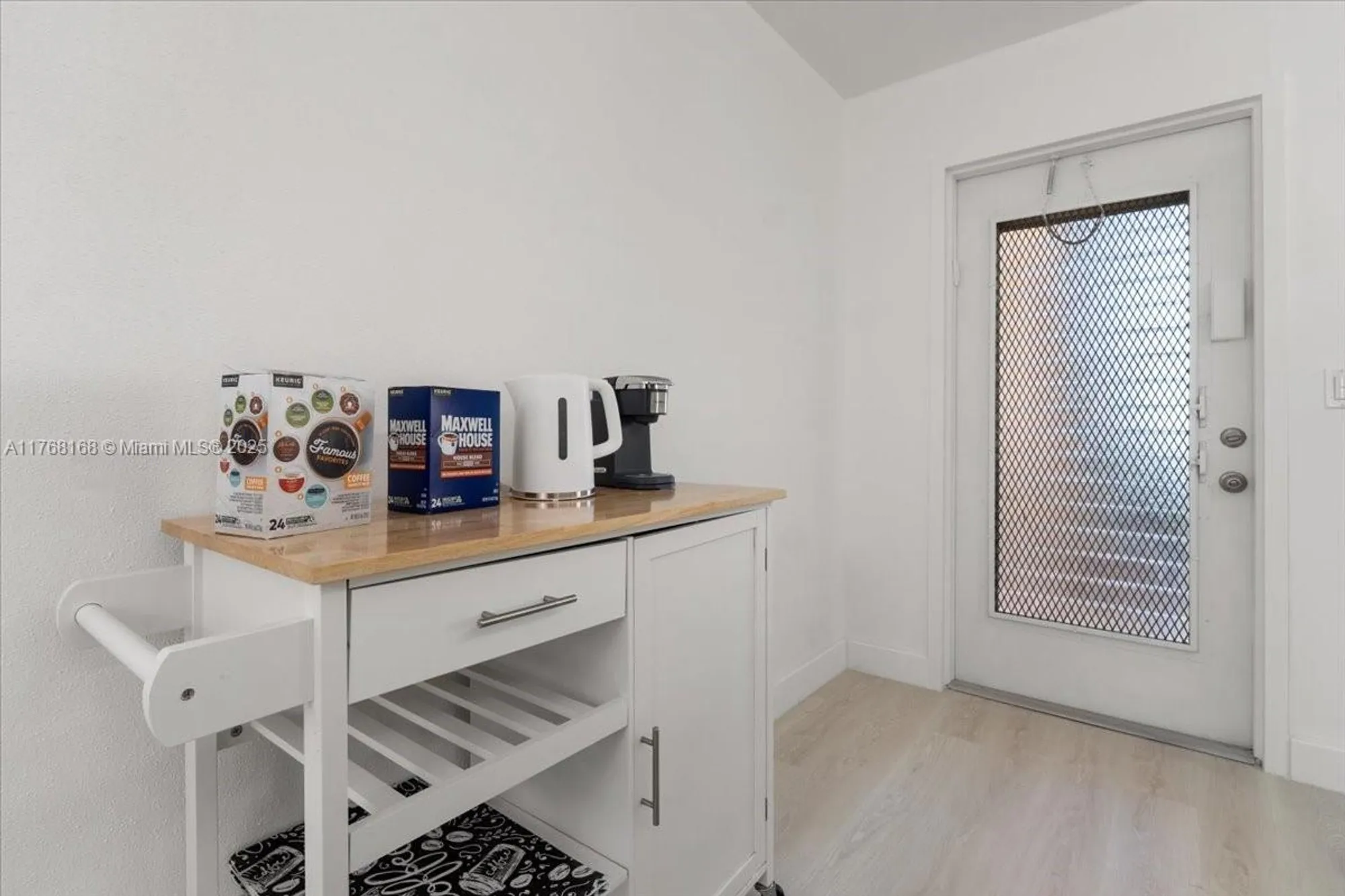 Property Slideshow image 9 of 29 | 590 brittany m # 590, Delray Beach, FL, 33446