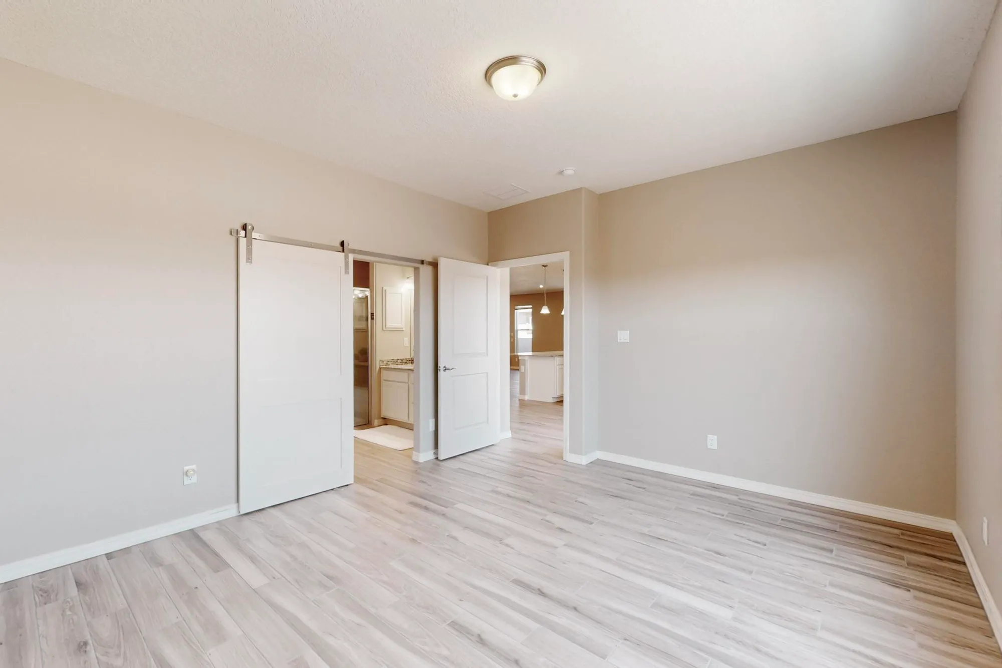 Property Slideshow image 17 of 28 | 440 rio chama cir sw, Los Lunas, NM, 87031