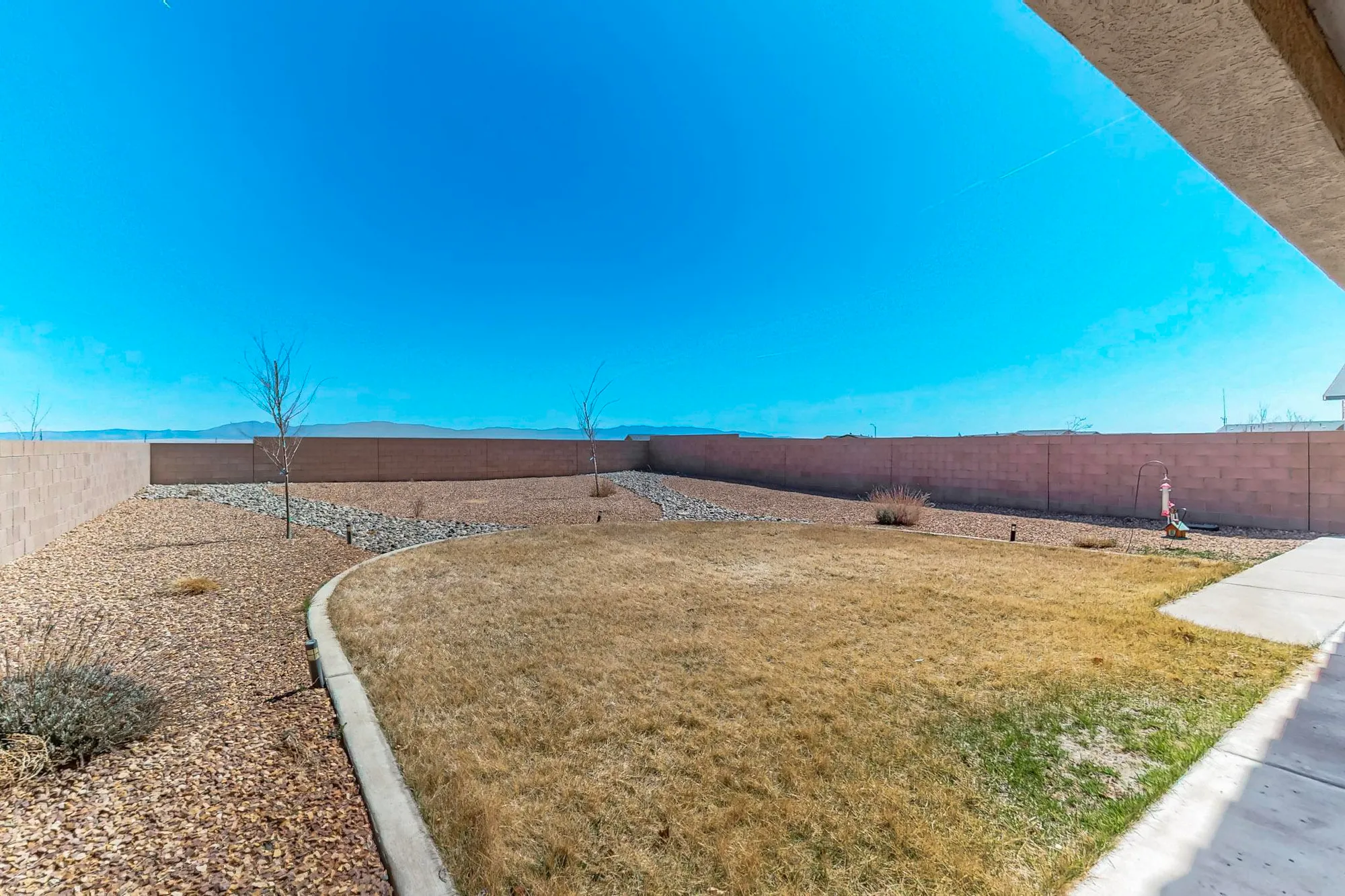 Property Slideshow image 26 of 28 | 440 rio chama cir sw, Los Lunas, NM, 87031