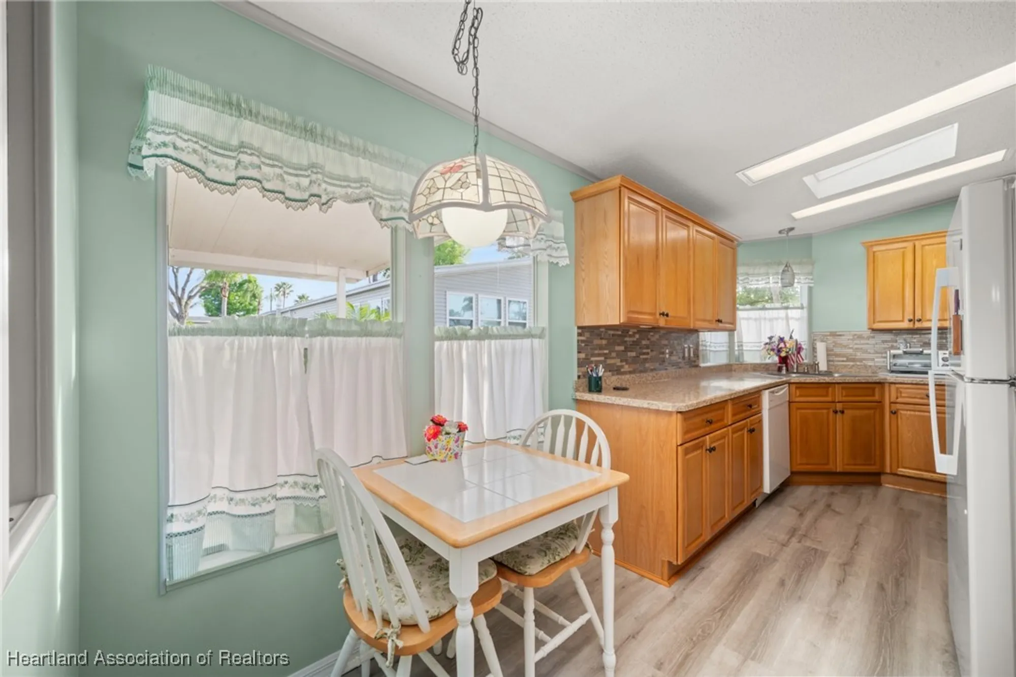 Property Slideshow image 10 of 49 | 2835 s mainsail dr, Avon Park, FL, 33825