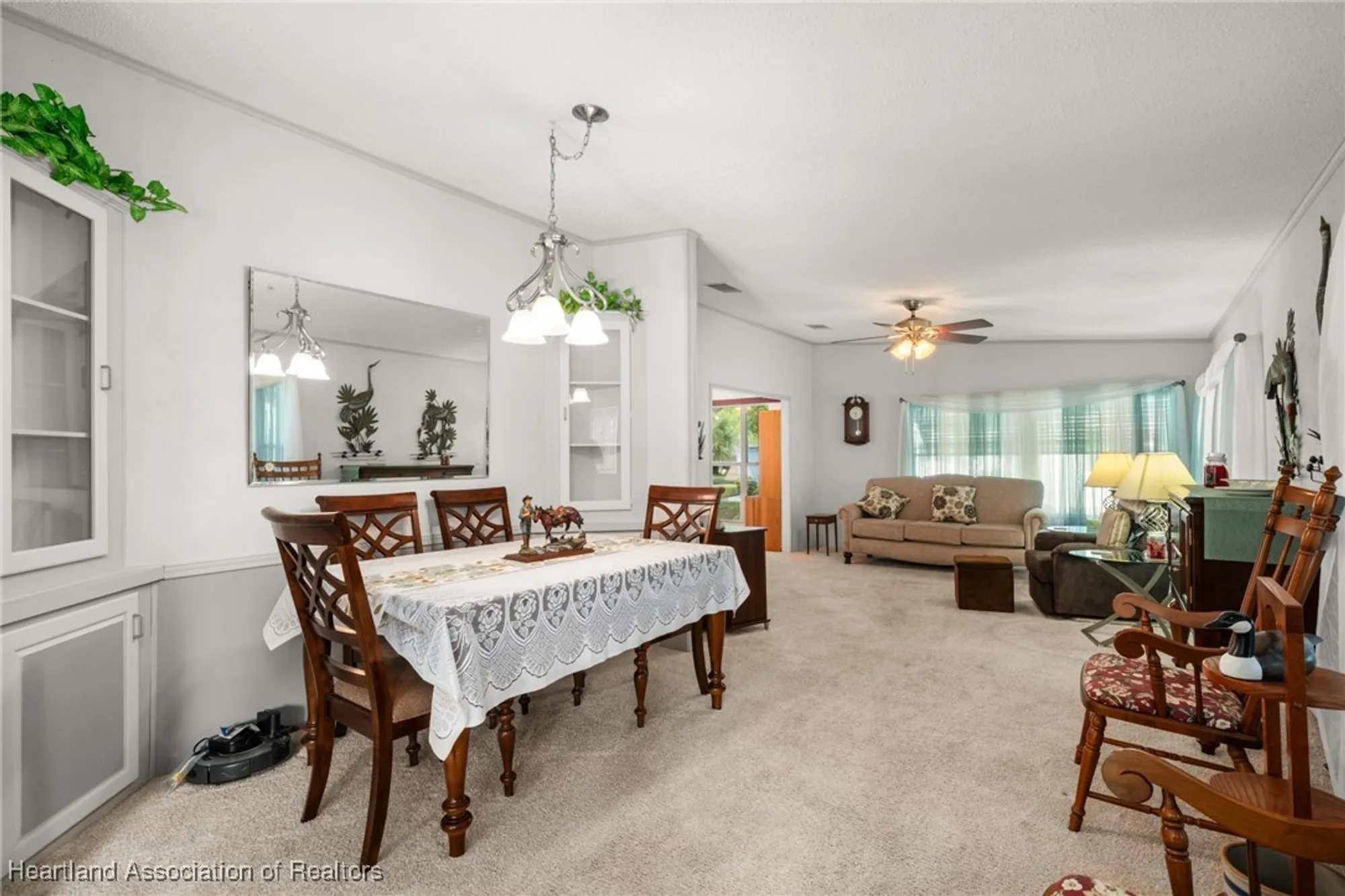 Property Slideshow image 13 of 49 | 2835 s mainsail dr, Avon Park, FL, 33825