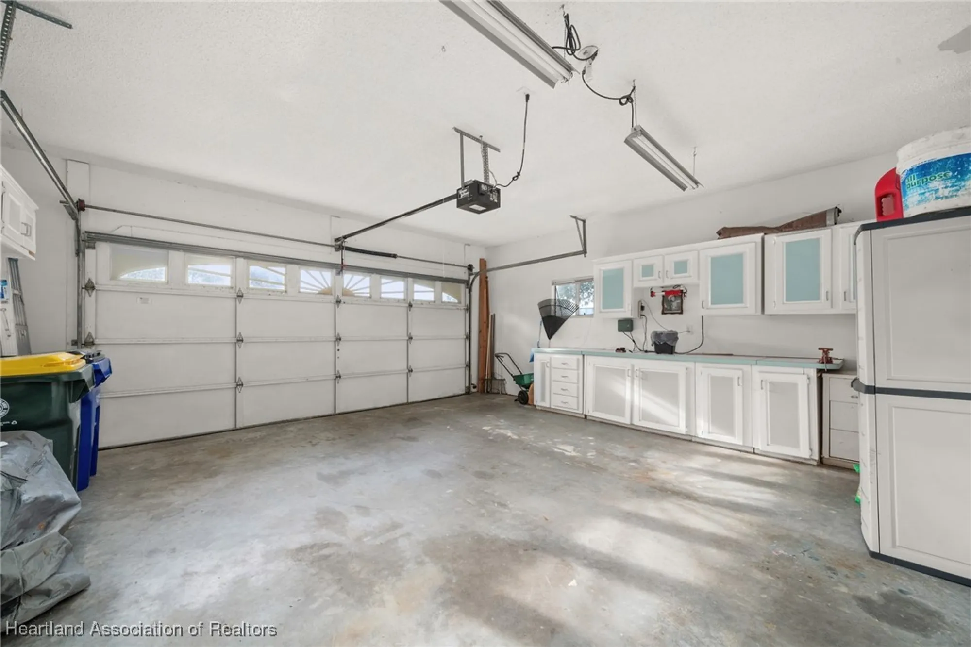 Property Slideshow image 28 of 49 | 2835 s mainsail dr, Avon Park, FL, 33825