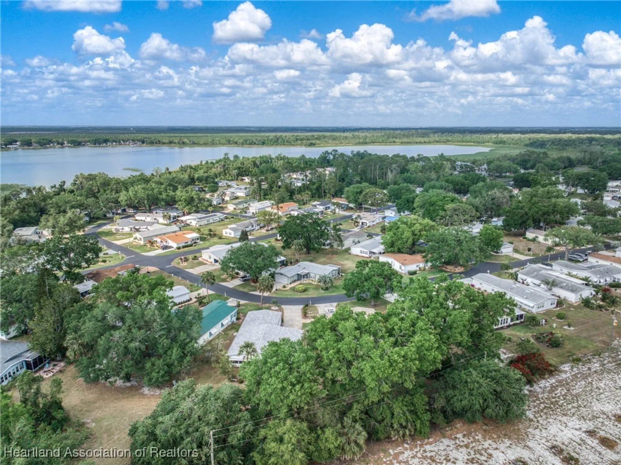 Property Slideshow image 39 of 49 | 2835 s mainsail dr, Avon Park, FL, 33825