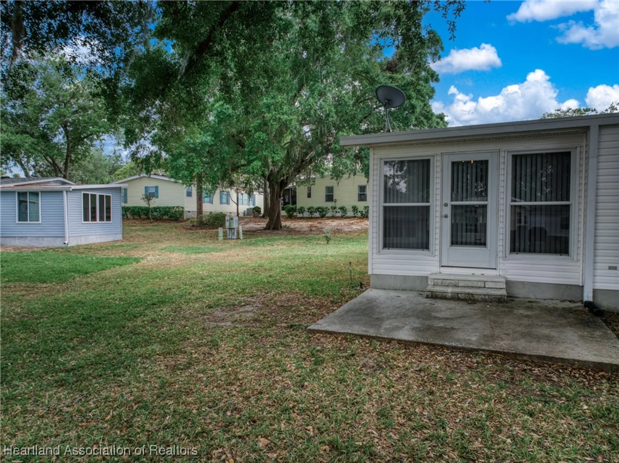 Property Slideshow image 33 of 49 | 2835 s mainsail dr, Avon Park, FL, 33825