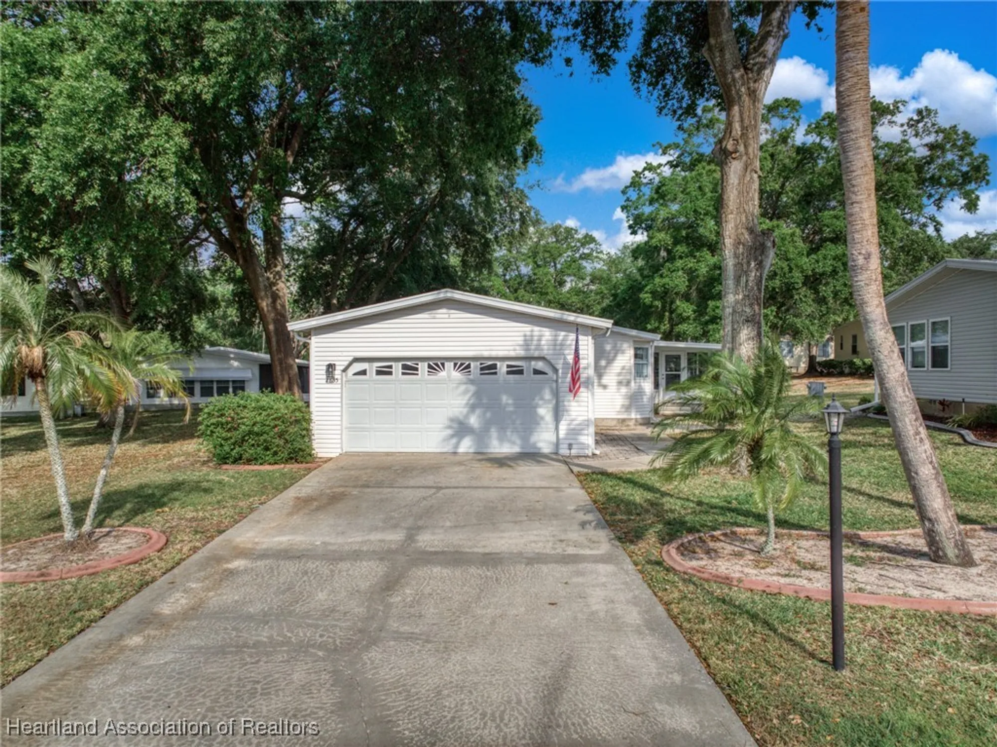 Property Slideshow image 45 of 49 | 2835 s mainsail dr, Avon Park, FL, 33825