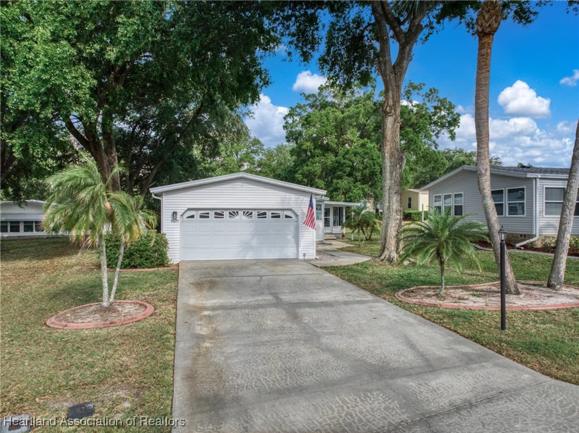 Property Slideshow image 46 of 49 | 2835 s mainsail dr, Avon Park, FL, 33825