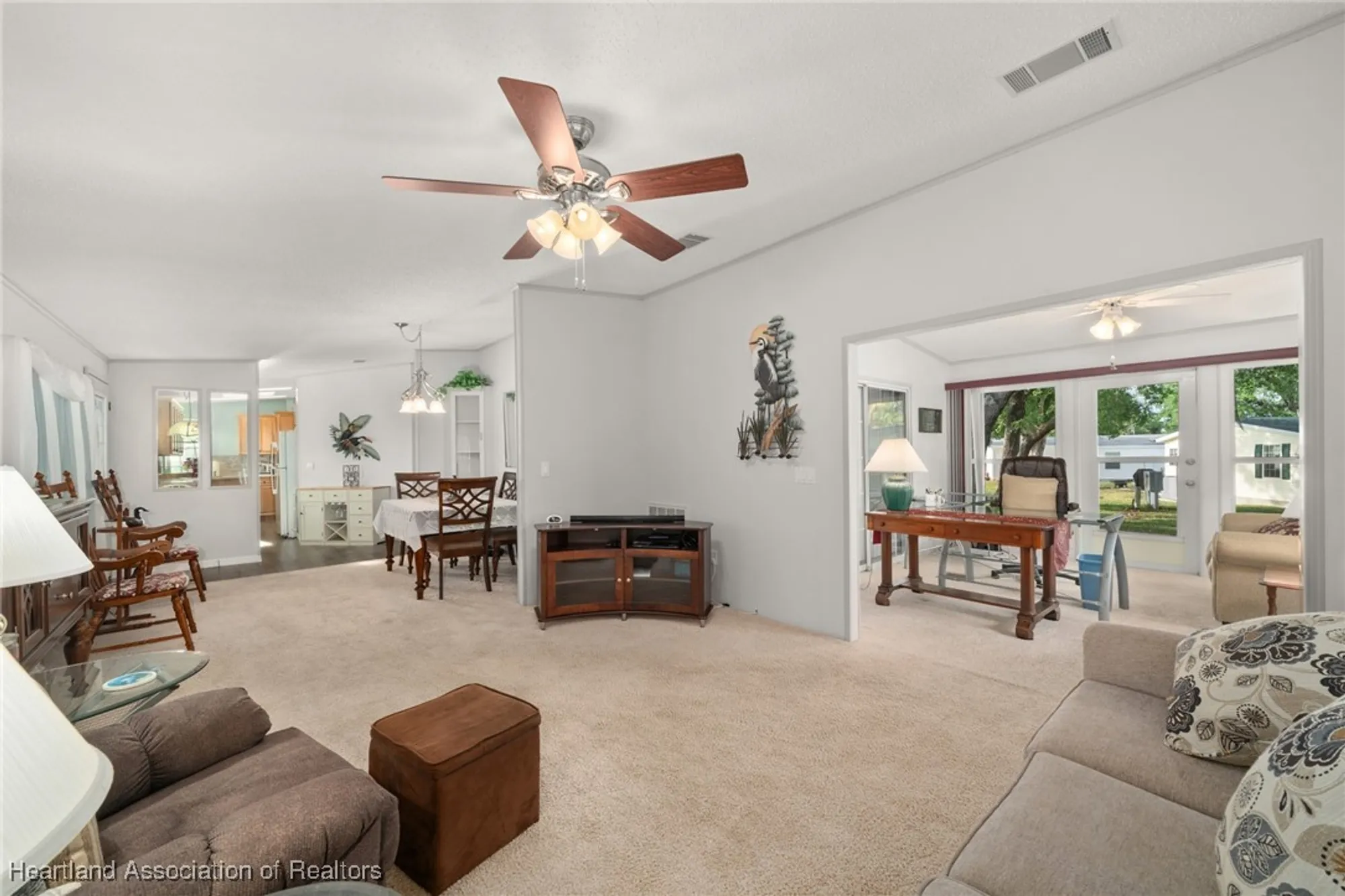 Property Slideshow image 5 of 49 | 2835 s mainsail dr, Avon Park, FL, 33825