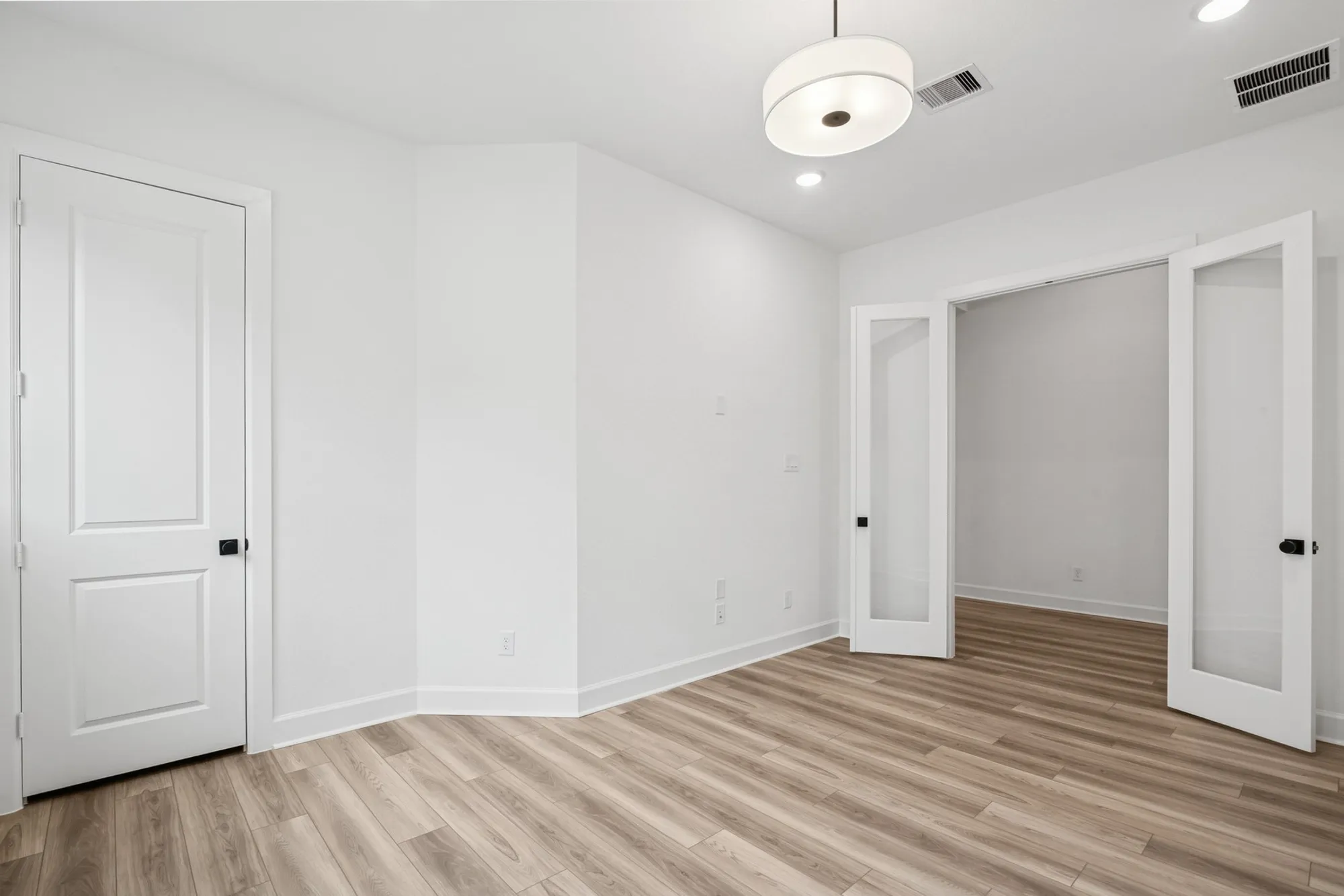 Property Slideshow image 19 of 46 | 21848 victory green way, Porter, TX, 77365