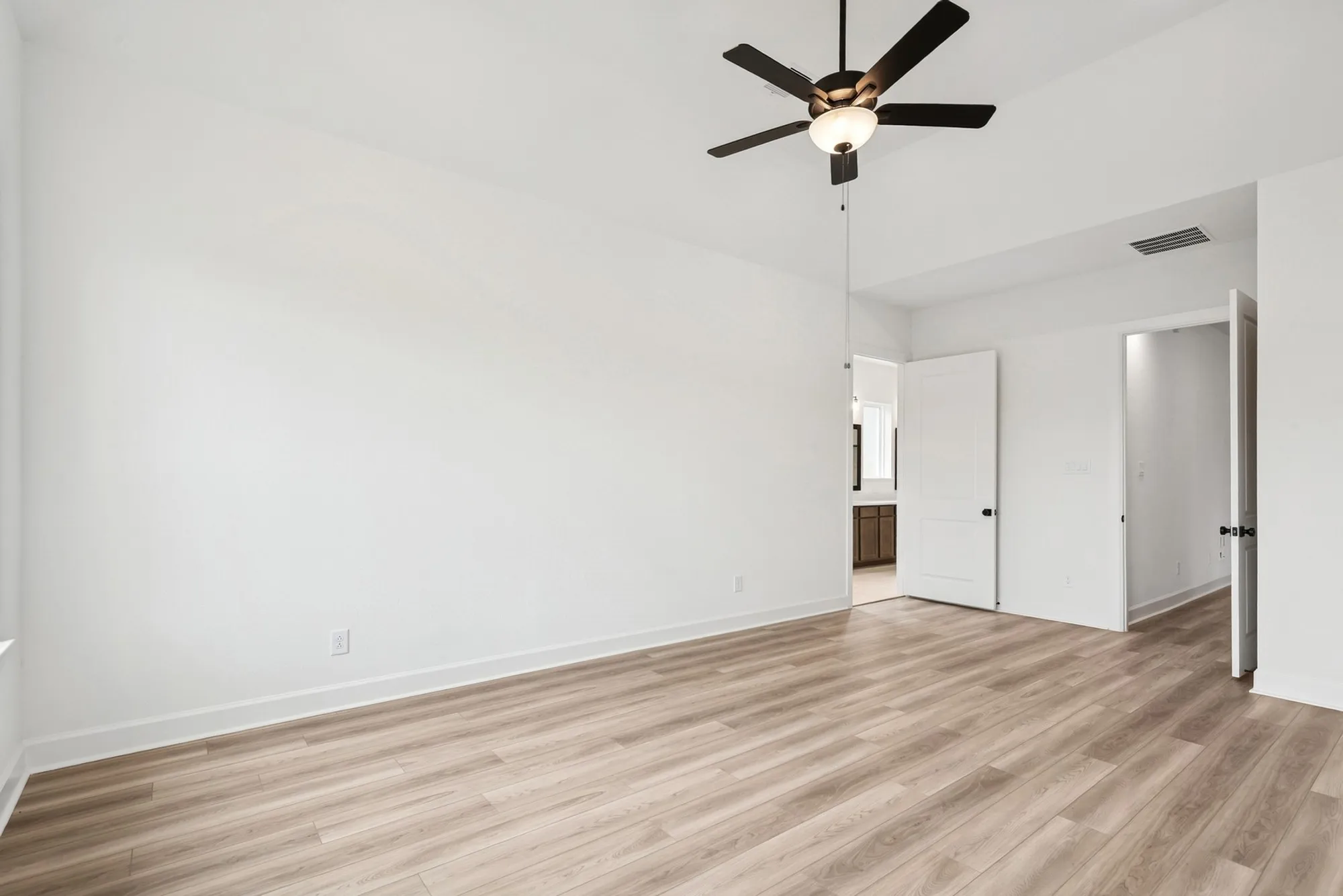 Property Slideshow image 35 of 46 | 21848 victory green way, Porter, TX, 77365