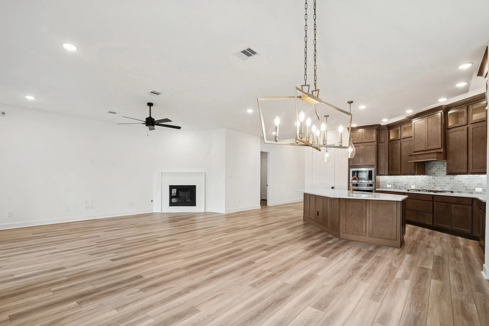 Property Slideshow image 30 of 46 | 21848 victory green way, Porter, TX, 77365