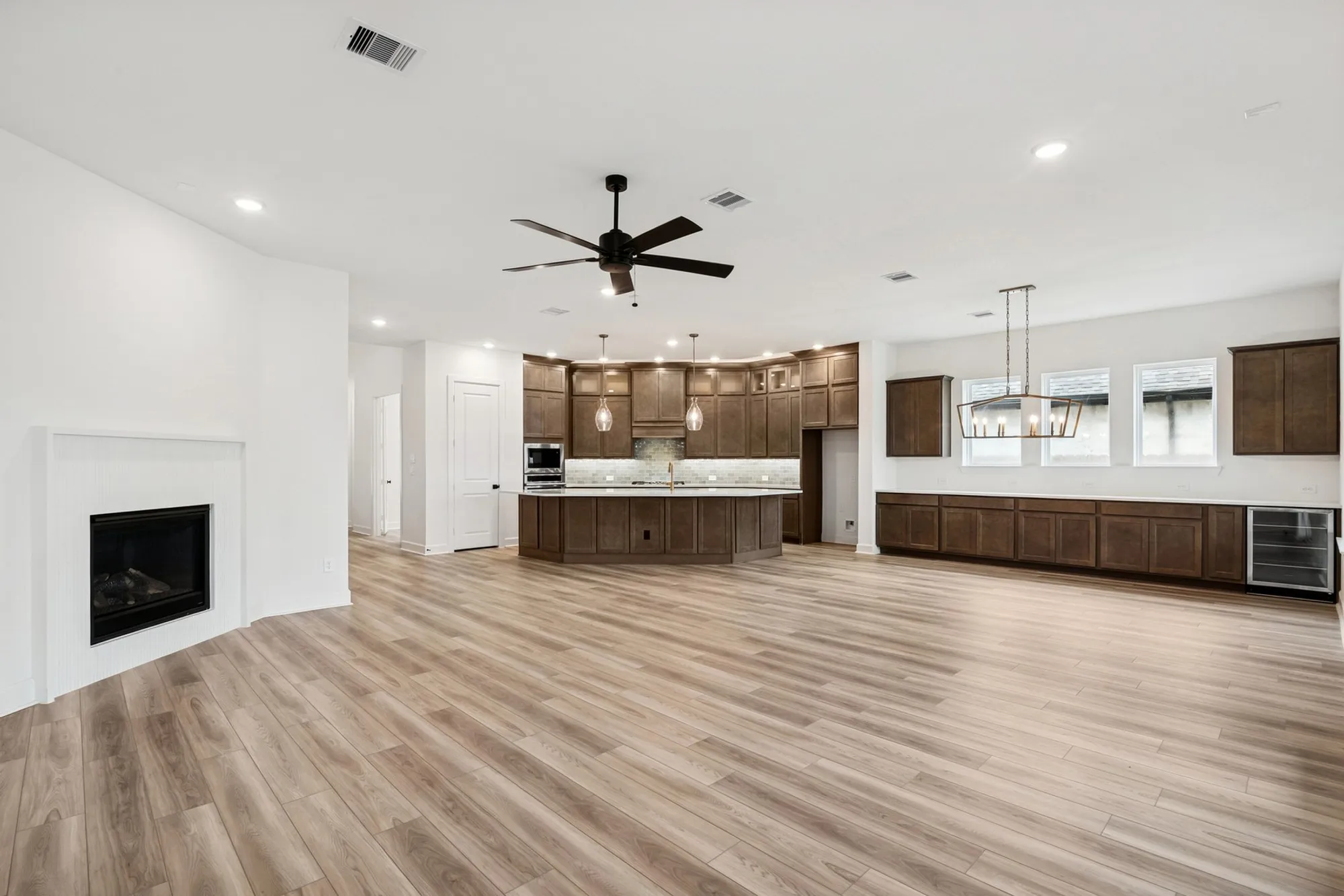 Property Slideshow image 32 of 46 | 21848 victory green way, Porter, TX, 77365