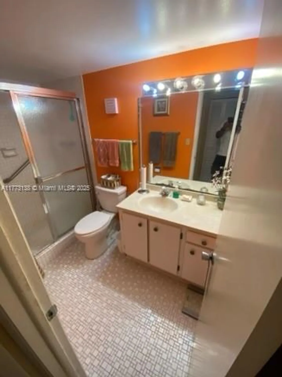 Property Slideshow image 22 of 23 | 1100 colony point cir 201, Pembroke Pines, FL, 33026