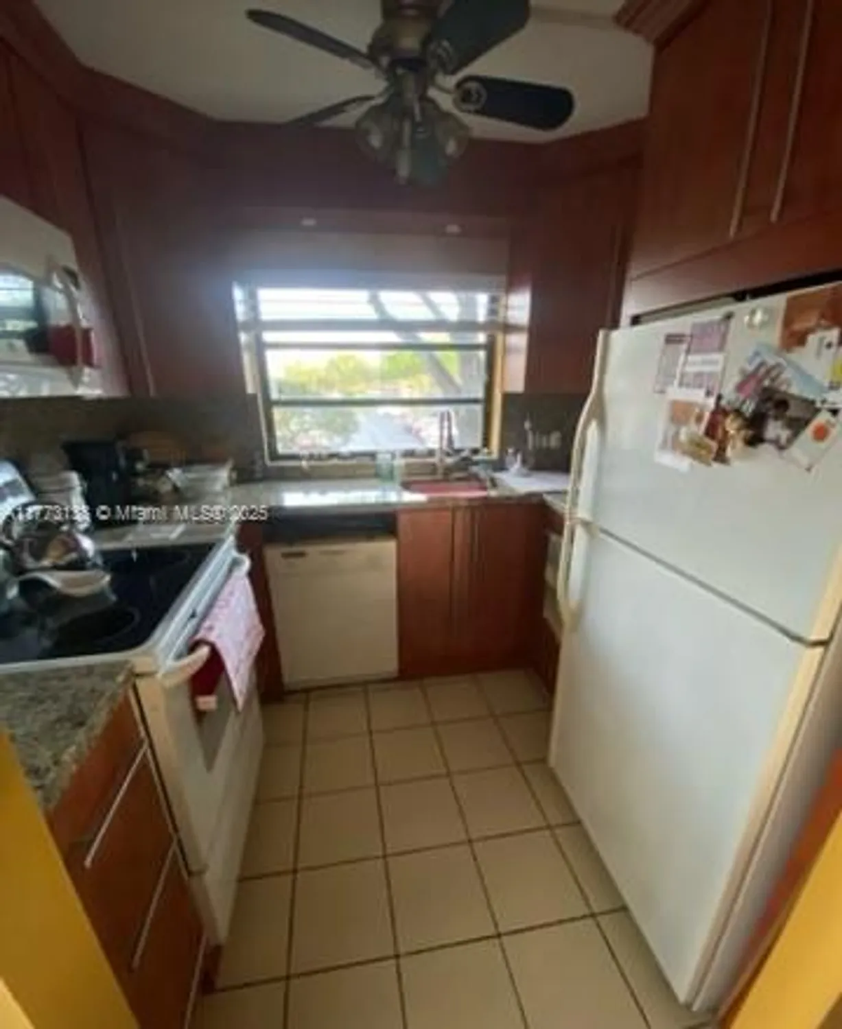 Property Slideshow image 23 of 23 | 1100 colony point cir 201, Pembroke Pines, FL, 33026