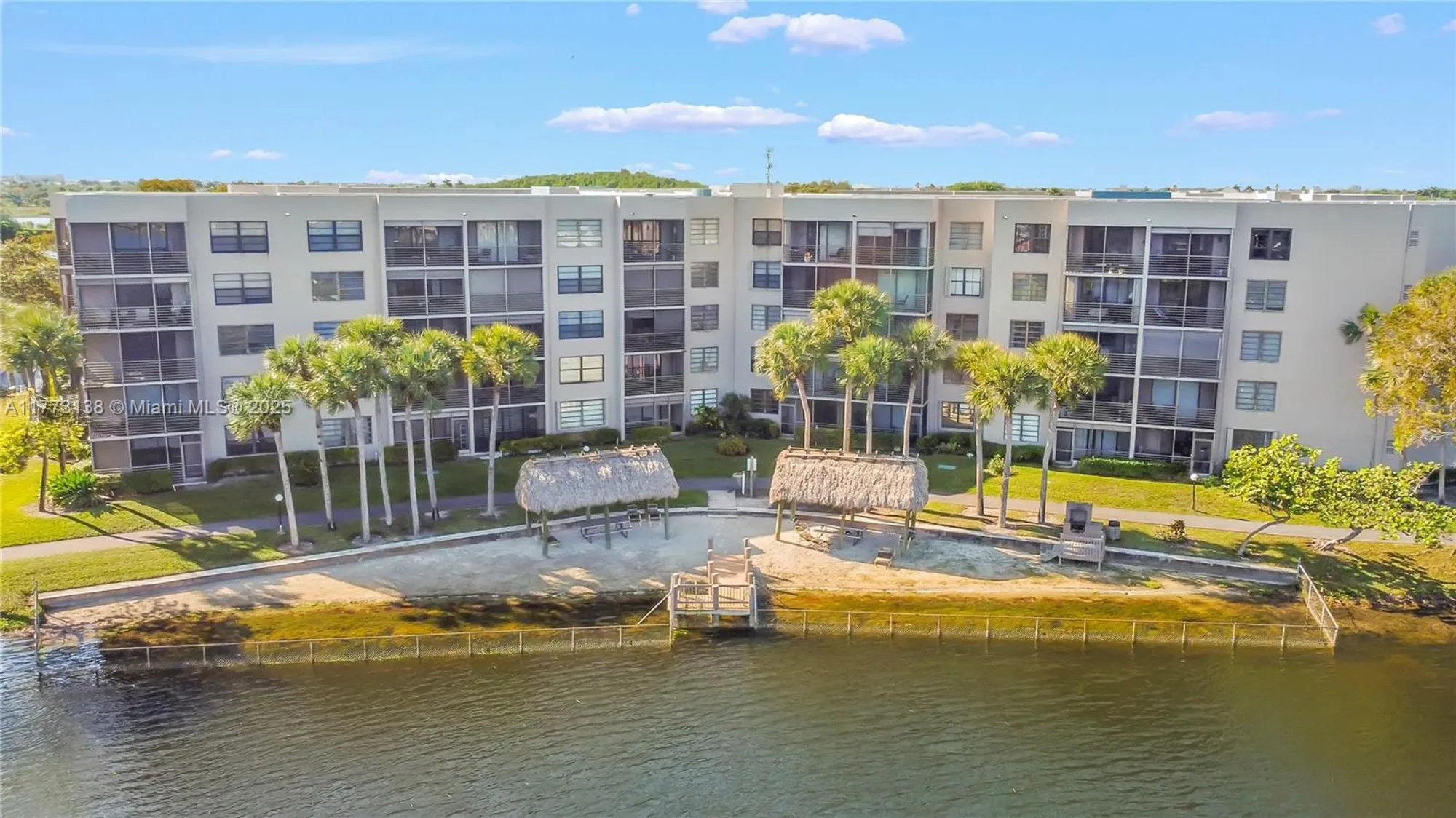 Property Slideshow image 5 of 23 | 1100 colony point cir 201, Pembroke Pines, FL, 33026