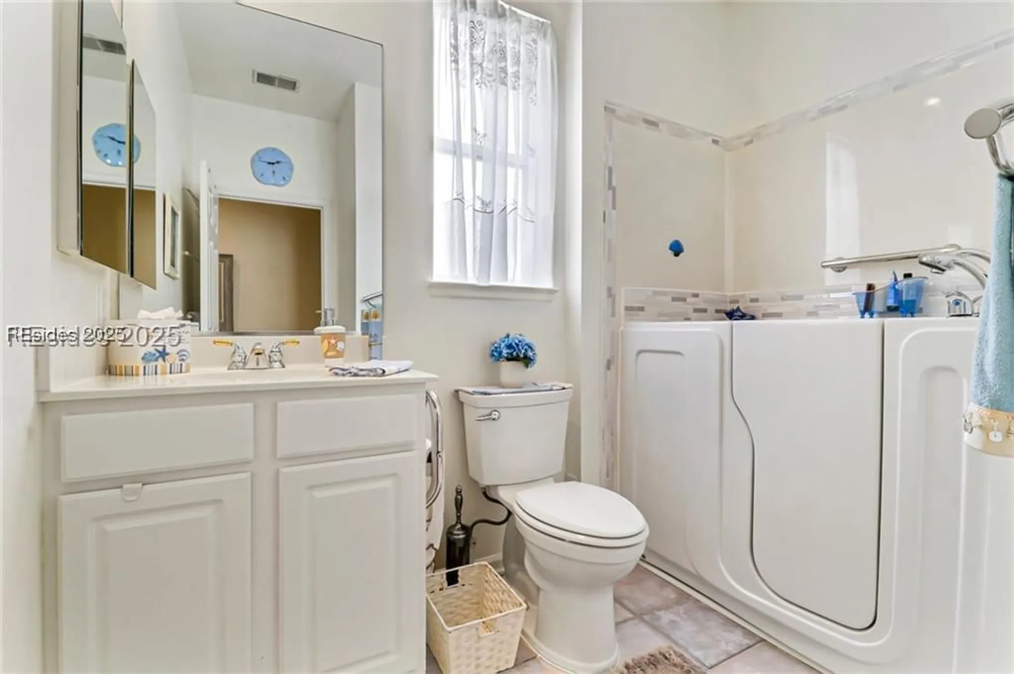 Property Slideshow image 6 of 20 | 79 hampton cir, Bluffton, SC, 29909