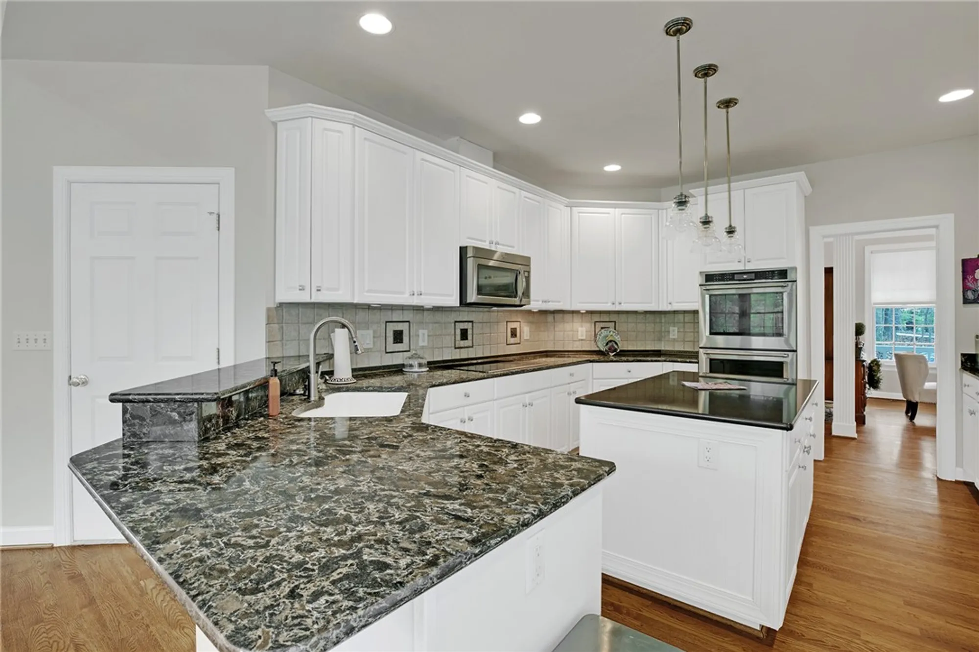 Property Slideshow image 19 of 50 | 117 leeds, Williamsburg, VA, 23188