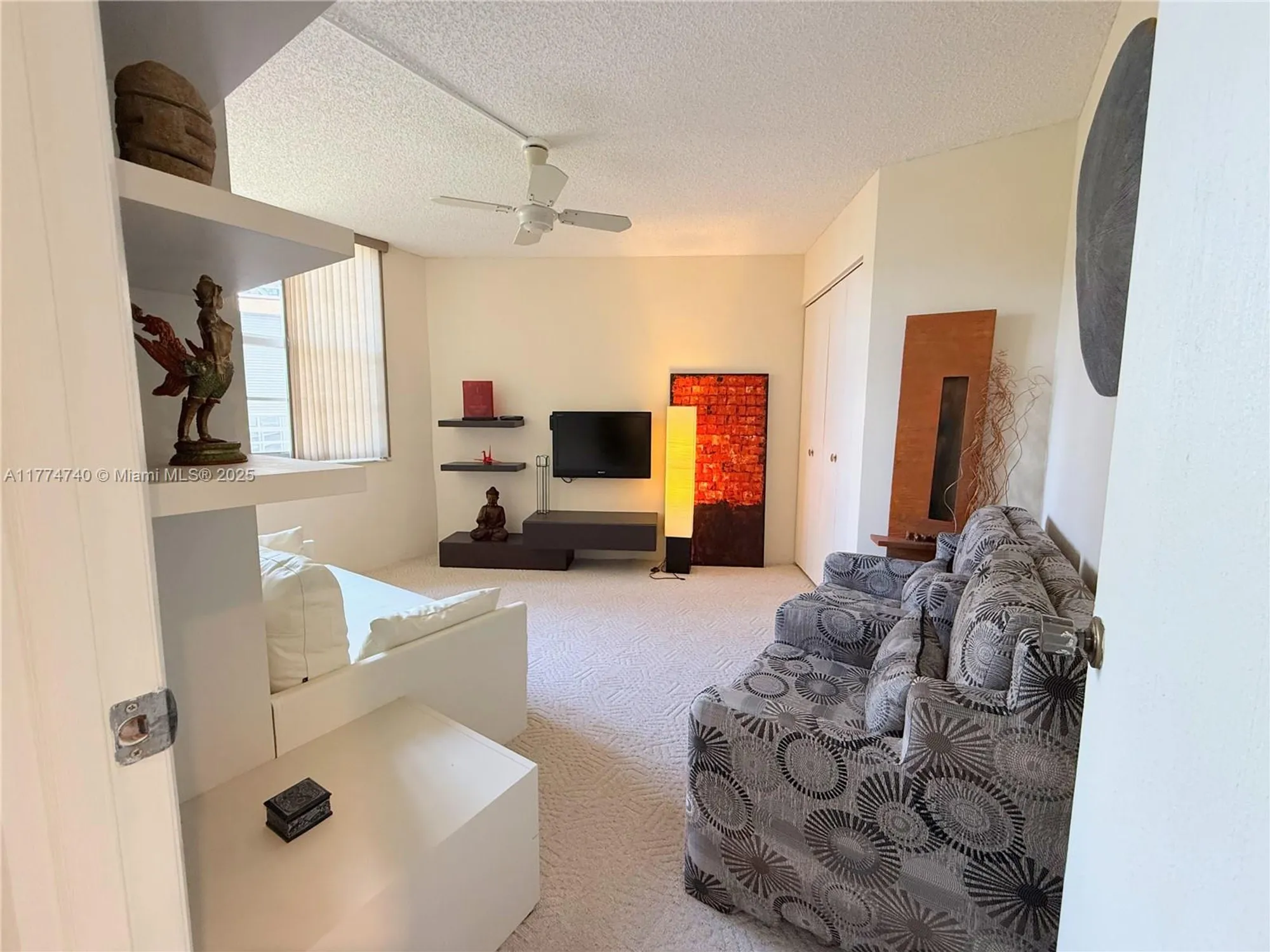 Property Slideshow image 18 of 55 | 1300 saint charles pl apt 308, Pembroke Pines, FL, 33026