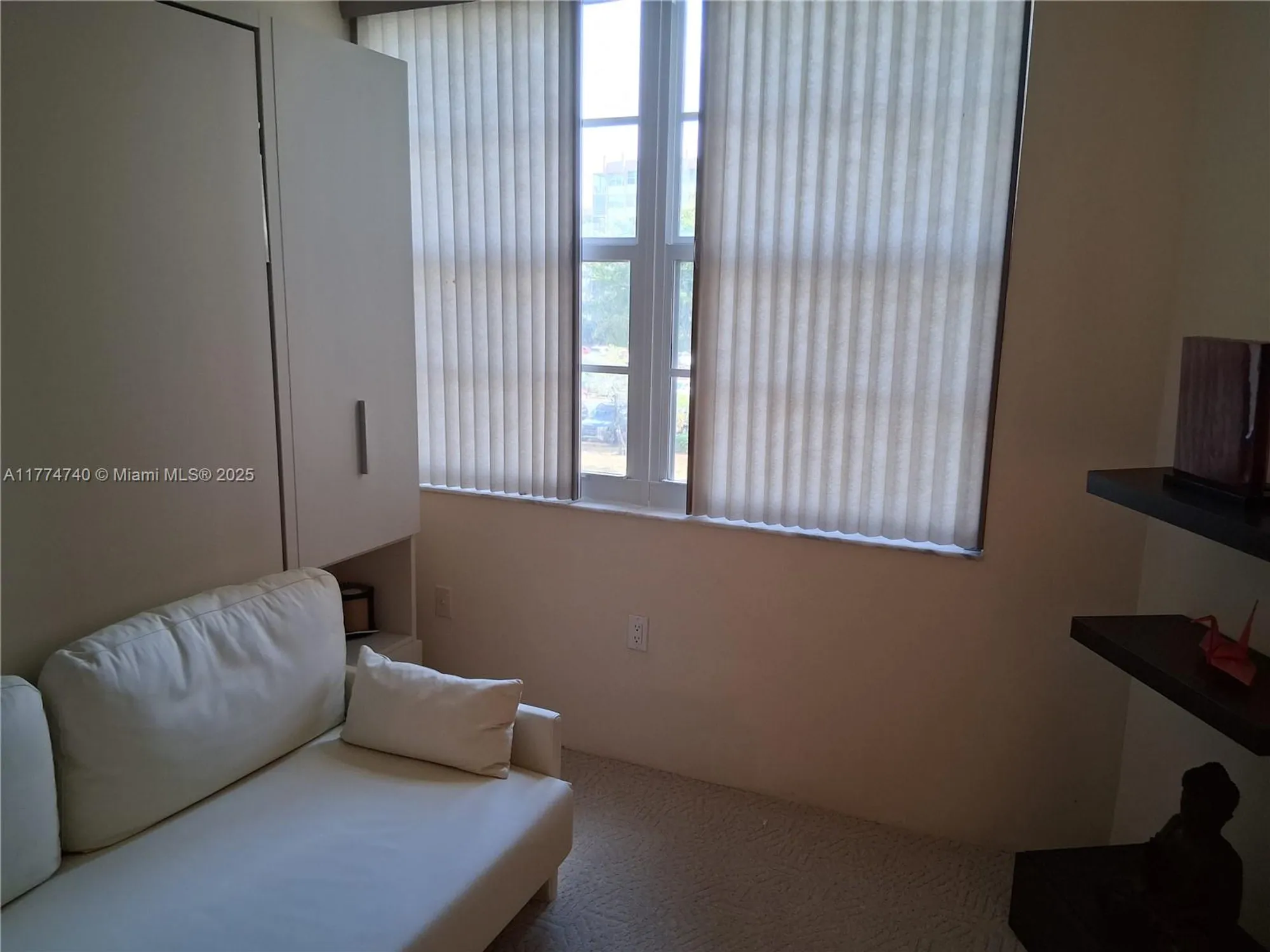 Property Slideshow image 27 of 55 | 1300 saint charles pl apt 308, Pembroke Pines, FL, 33026