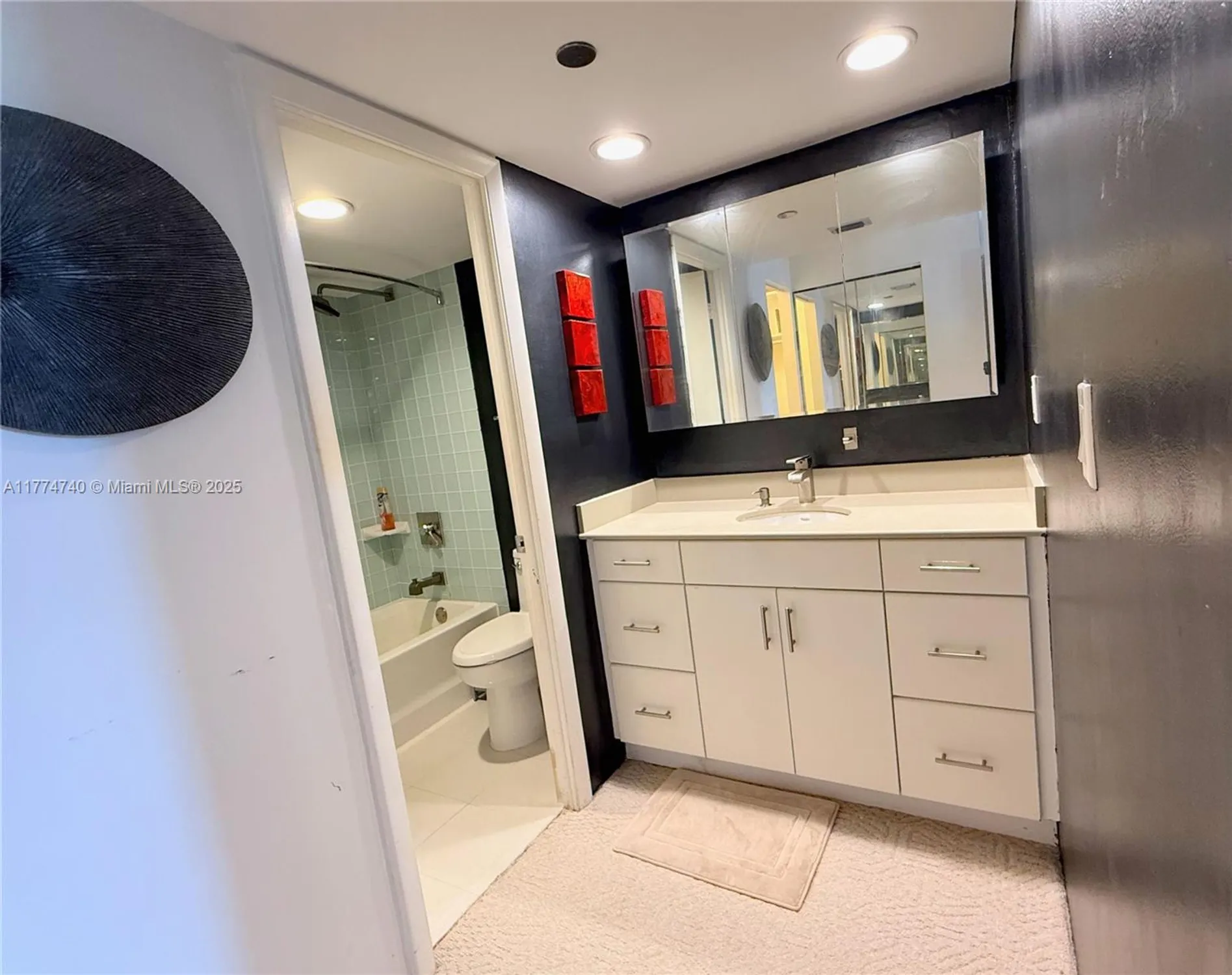 Property Slideshow image 45 of 55 | 1300 saint charles pl apt 308, Pembroke Pines, FL, 33026