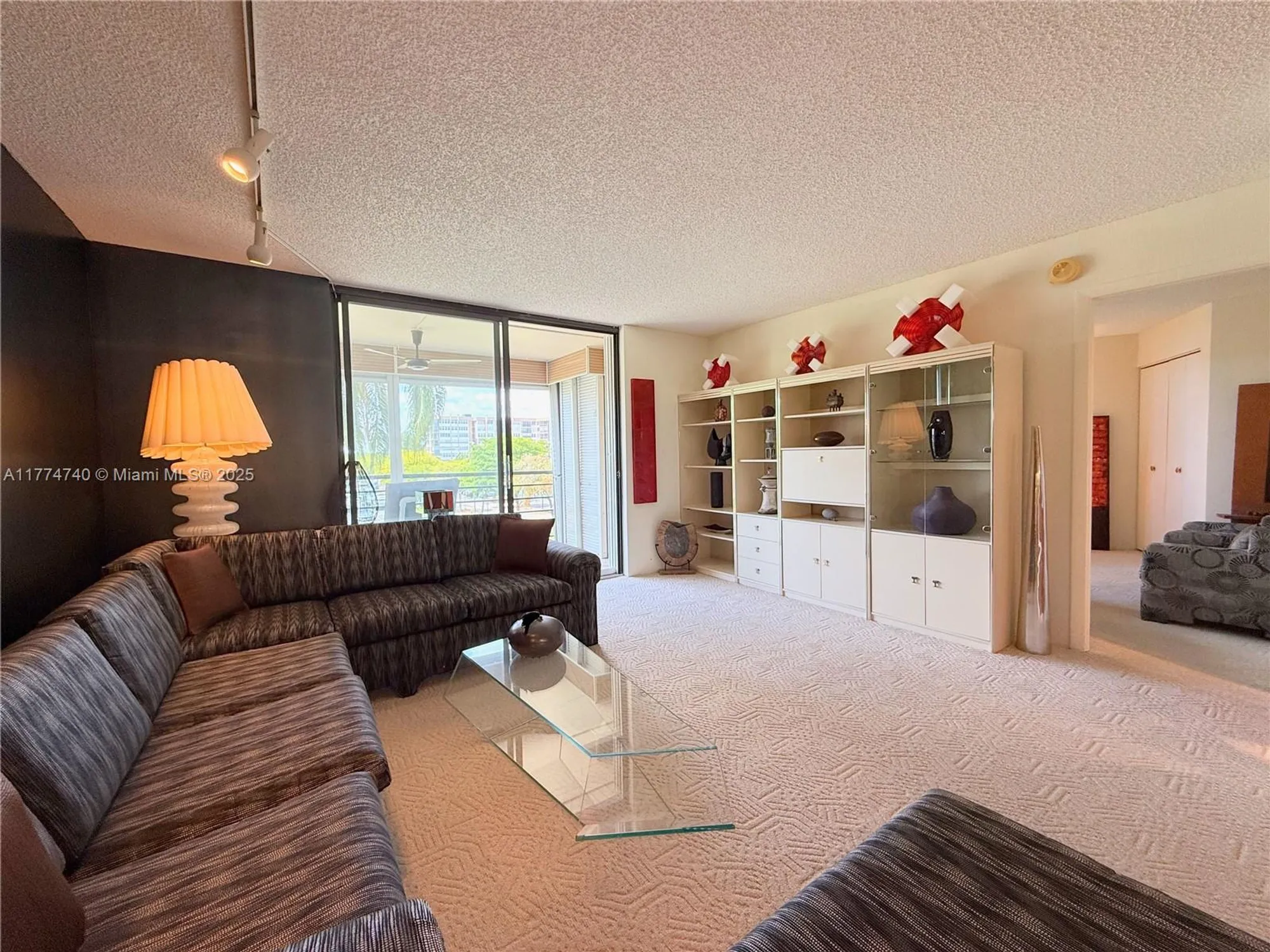 Property Slideshow image 9 of 55 | 1300 saint charles pl apt 308, Pembroke Pines, FL, 33026