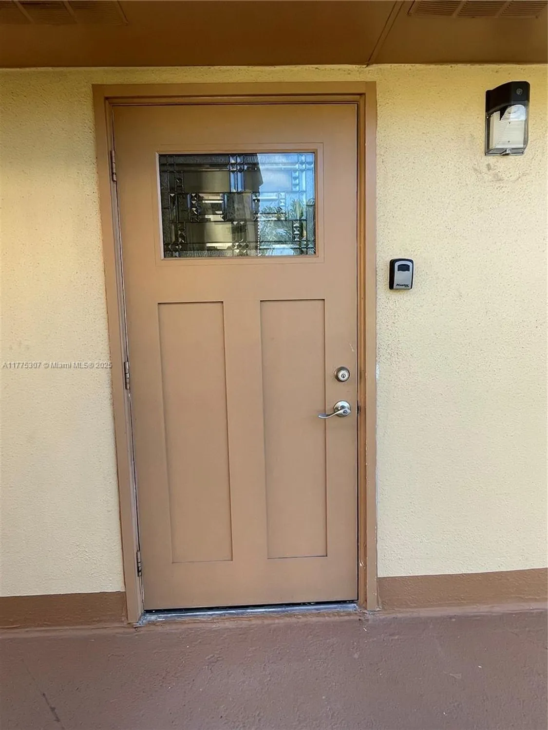 Property Slideshow image 1 of 14 | 233 saxony e unit e, Delray Beach, FL, 33446