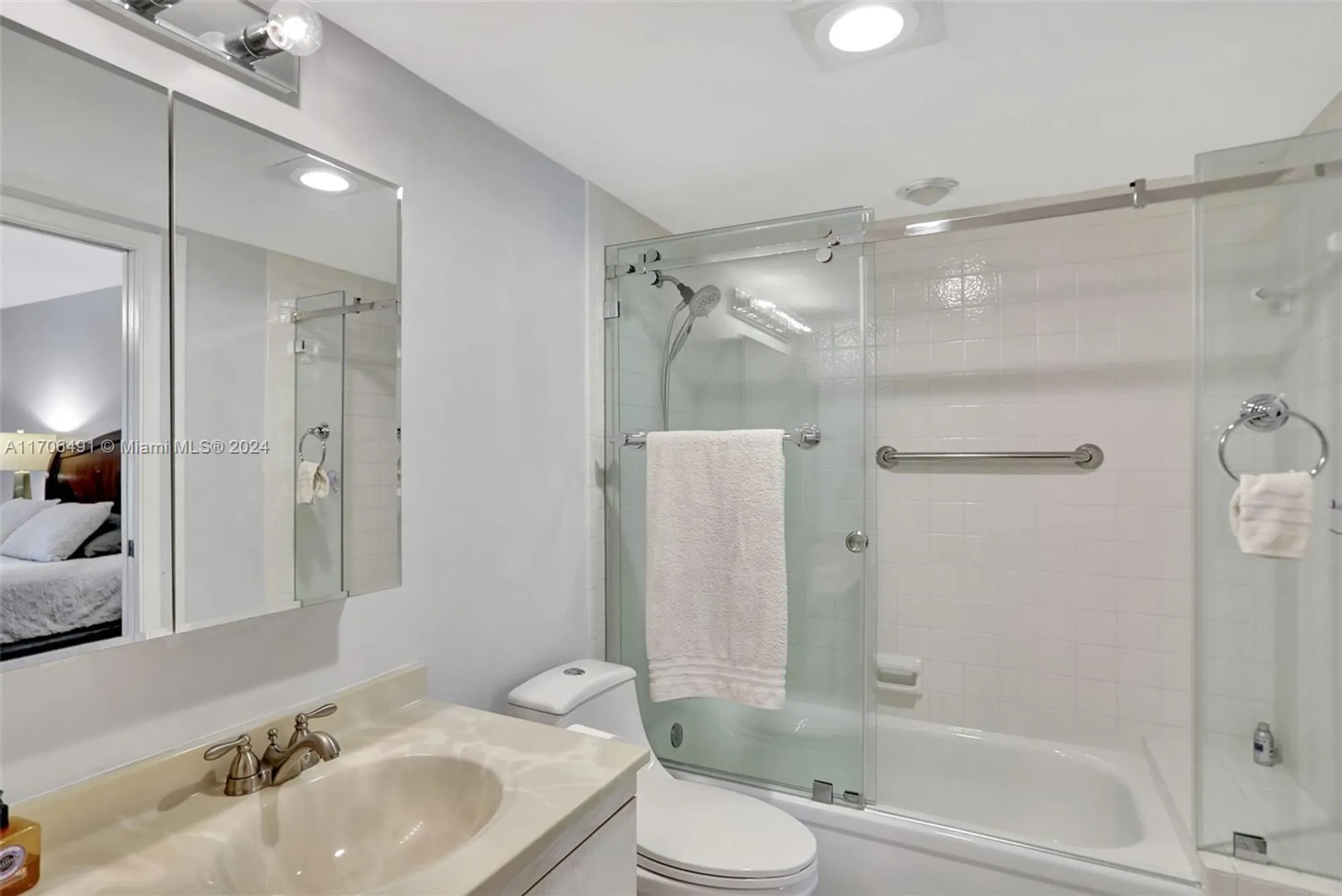 Property Slideshow image 21 of 63 | 2301 lucaya ln m1, Coconut Creek, FL, 33066