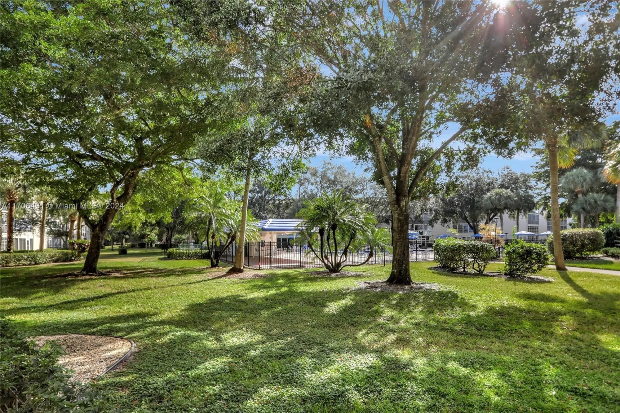 Property Slideshow image 31 of 63 | 2301 lucaya ln m1, Coconut Creek, FL, 33066