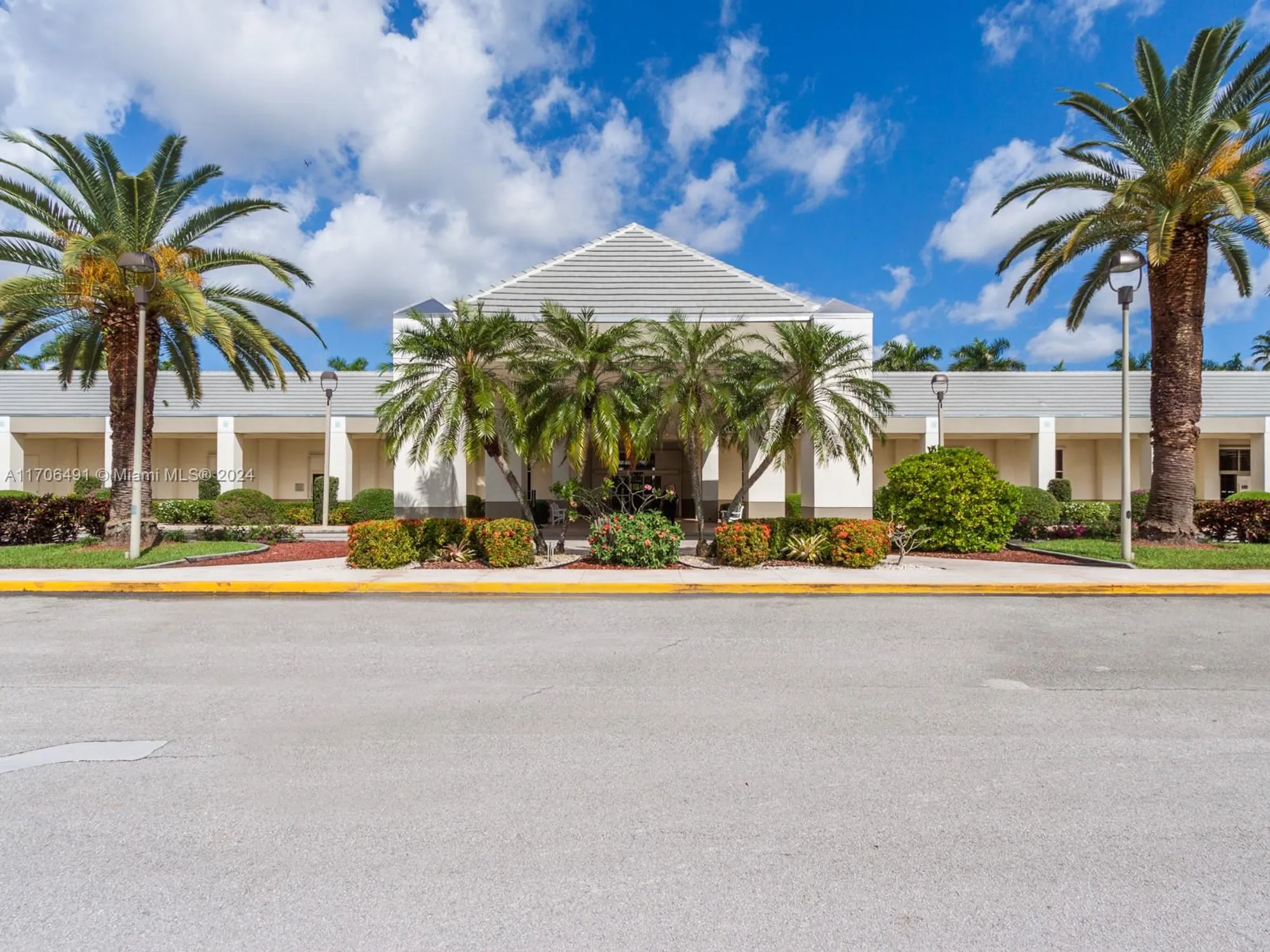 Property Slideshow image 44 of 63 | 2301 lucaya ln m1, Coconut Creek, FL, 33066