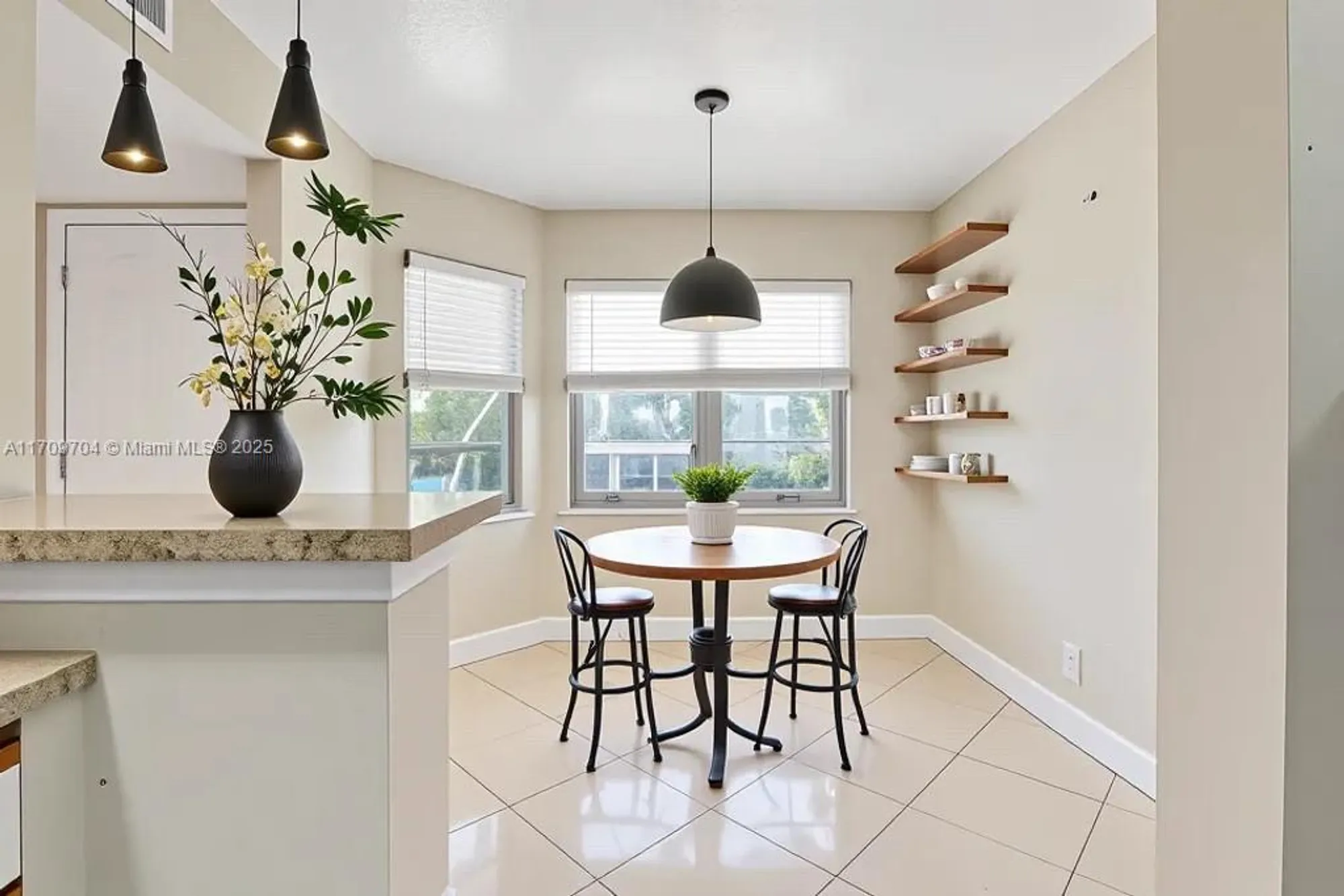 Property Slideshow image 13 of 38 | 900 sw 125th way apt 304r, Pembroke Pines, FL, 33027