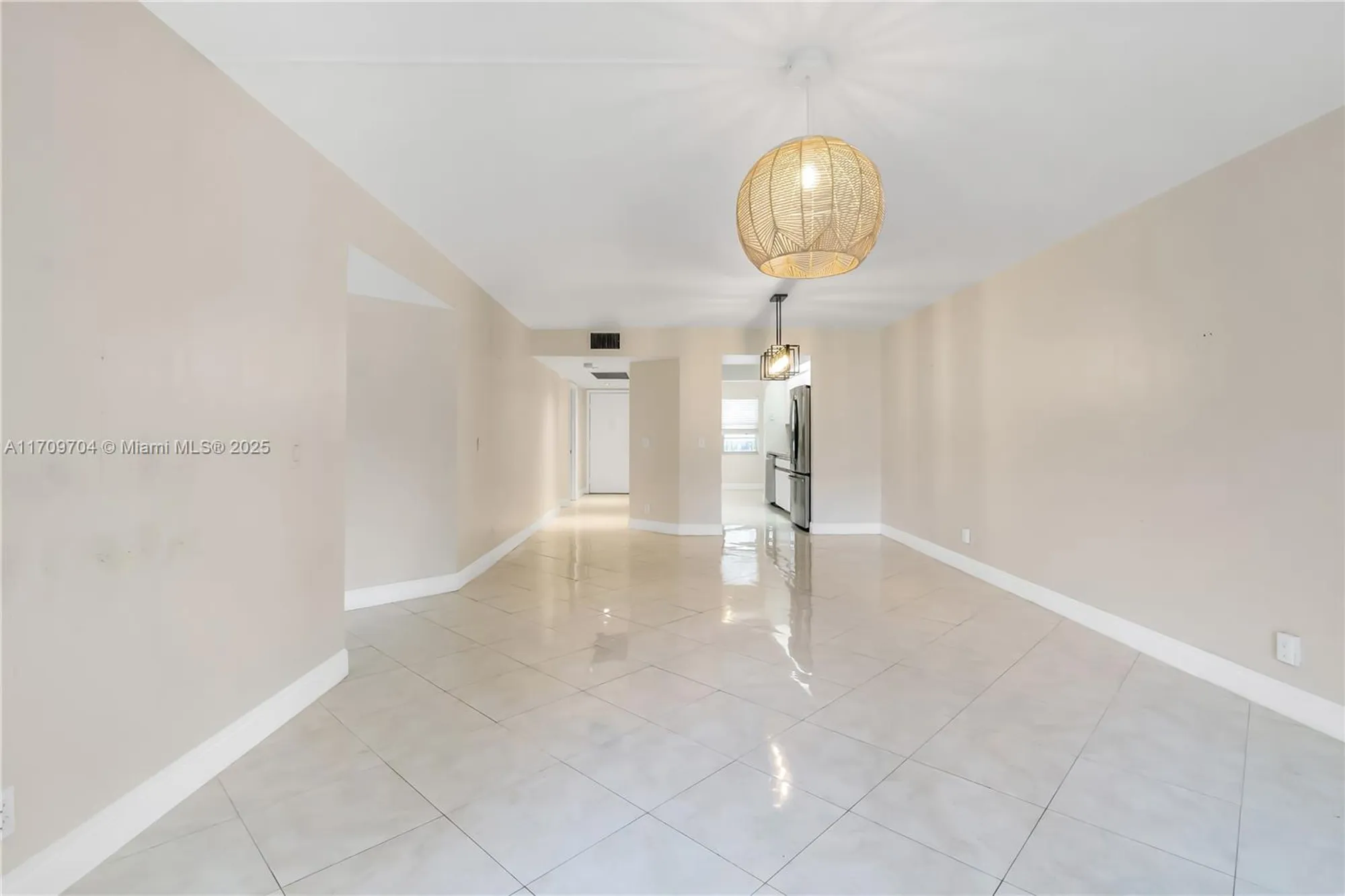 Property Slideshow image 6 of 38 | 900 sw 125th way apt 304r, Pembroke Pines, FL, 33027
