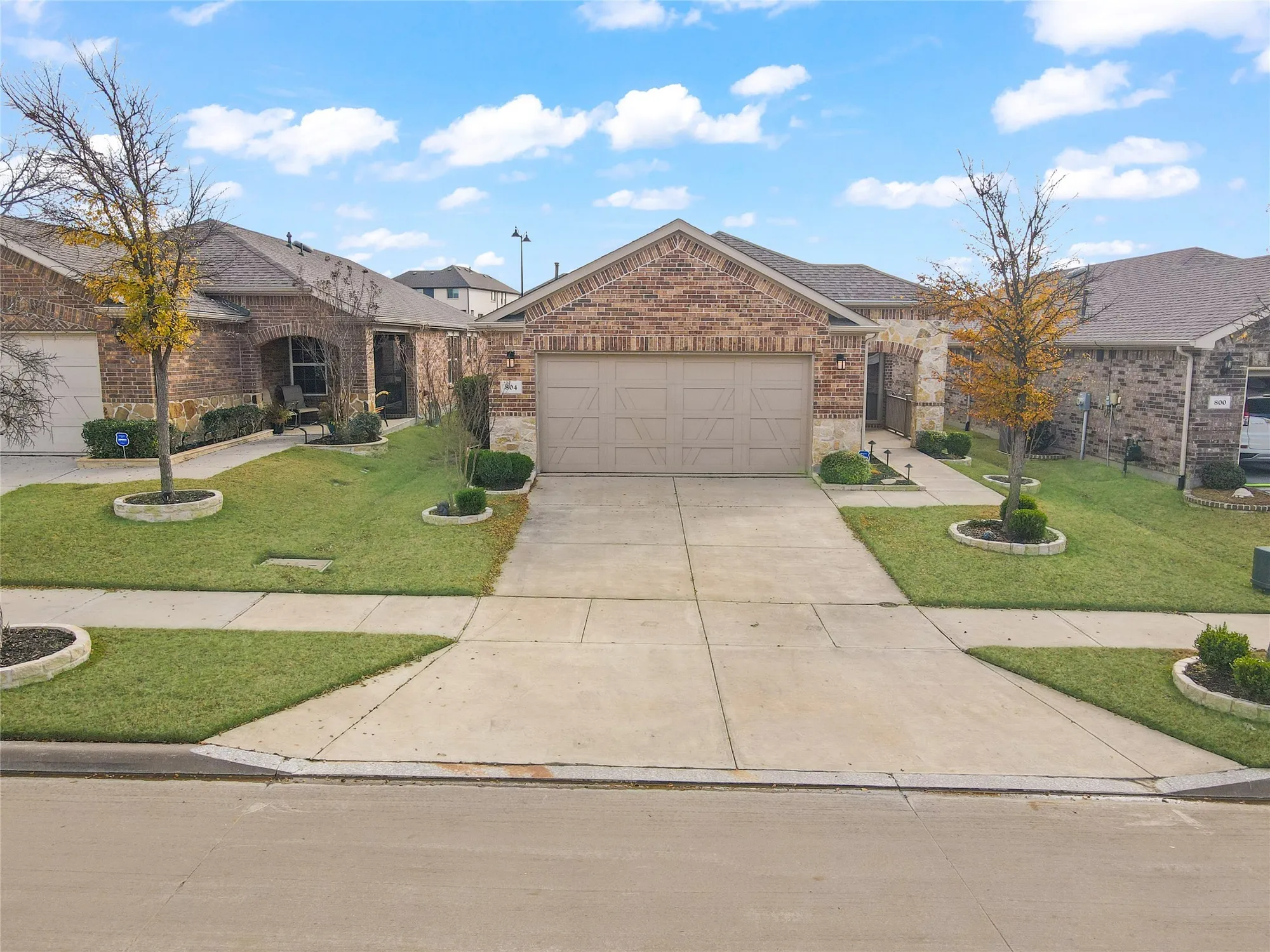 Property Slideshow image 22 of 31 | 804 freedom ln, Aubrey, TX, 76227