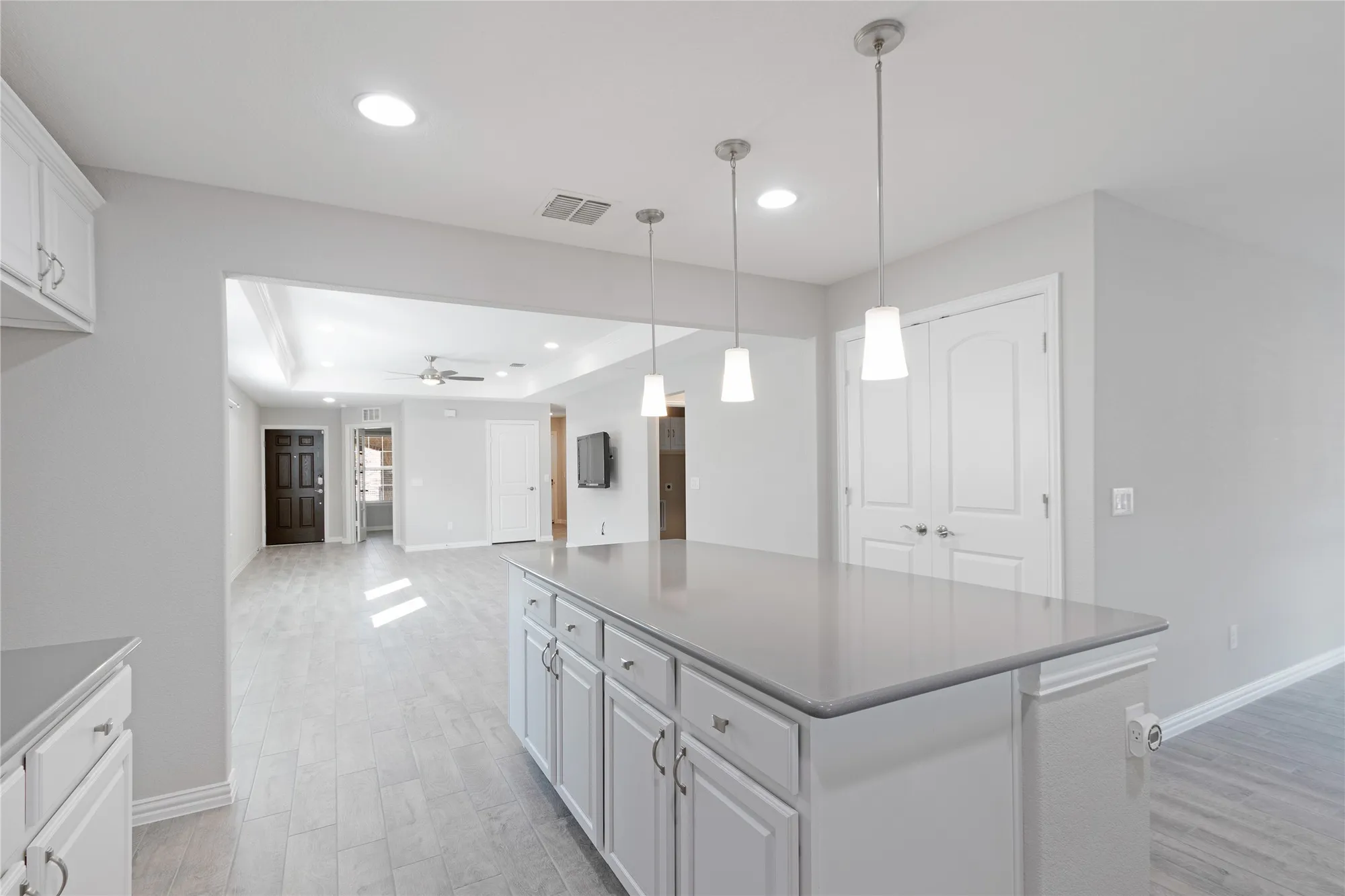 Property Slideshow image 5 of 31 | 804 freedom ln, Aubrey, TX, 76227