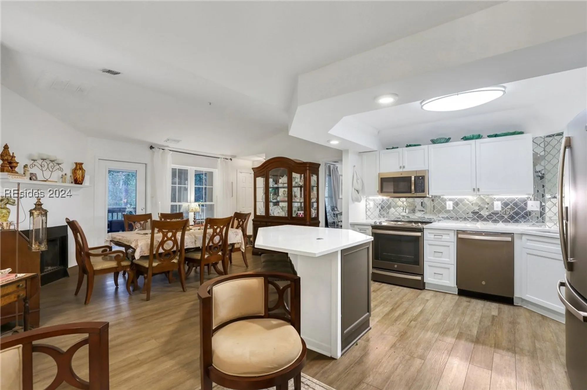 Property Slideshow image 10 of 34 | 380 marshland rd h34, Hilton Head Island, SC, 29926