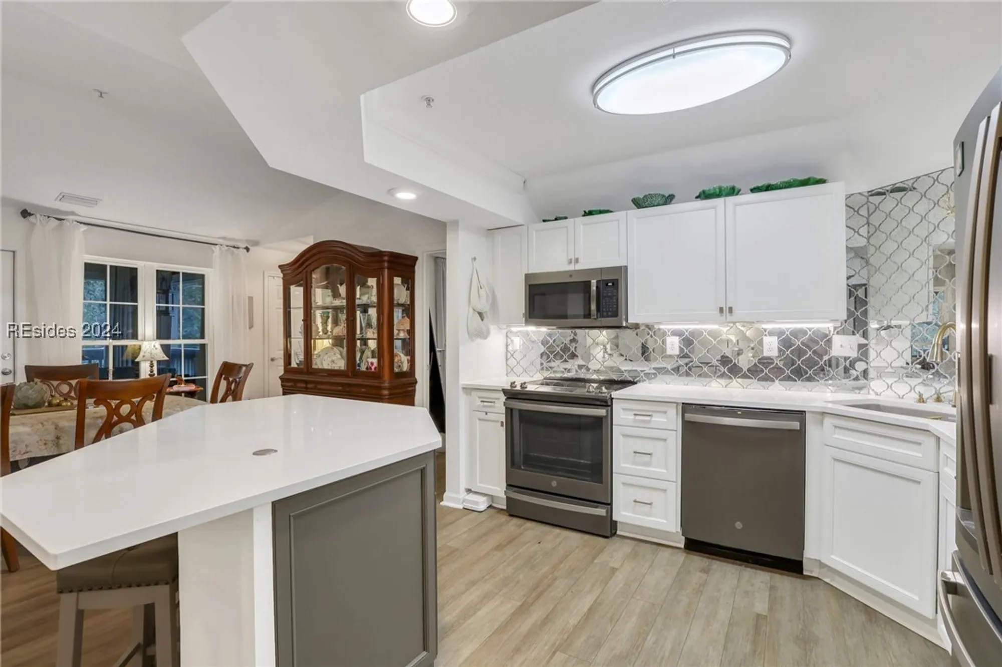 Property Slideshow image 5 of 34 | 380 marshland rd h34, Hilton Head Island, SC, 29926