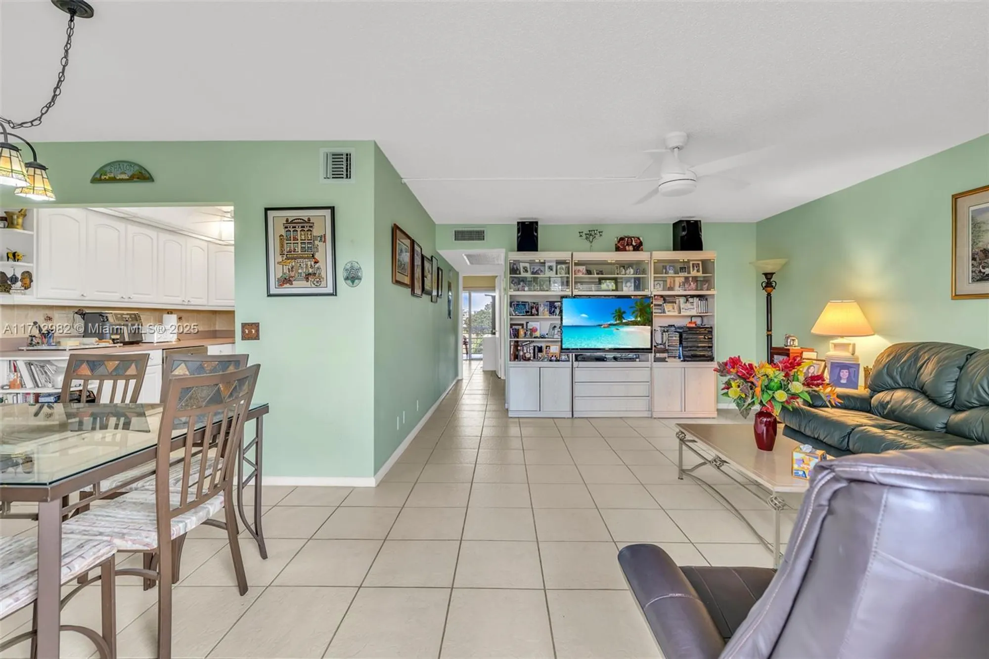 Property Slideshow image 15 of 37 | 3003 lyndhurst h # 3003, Deerfield Beach, FL, 33442