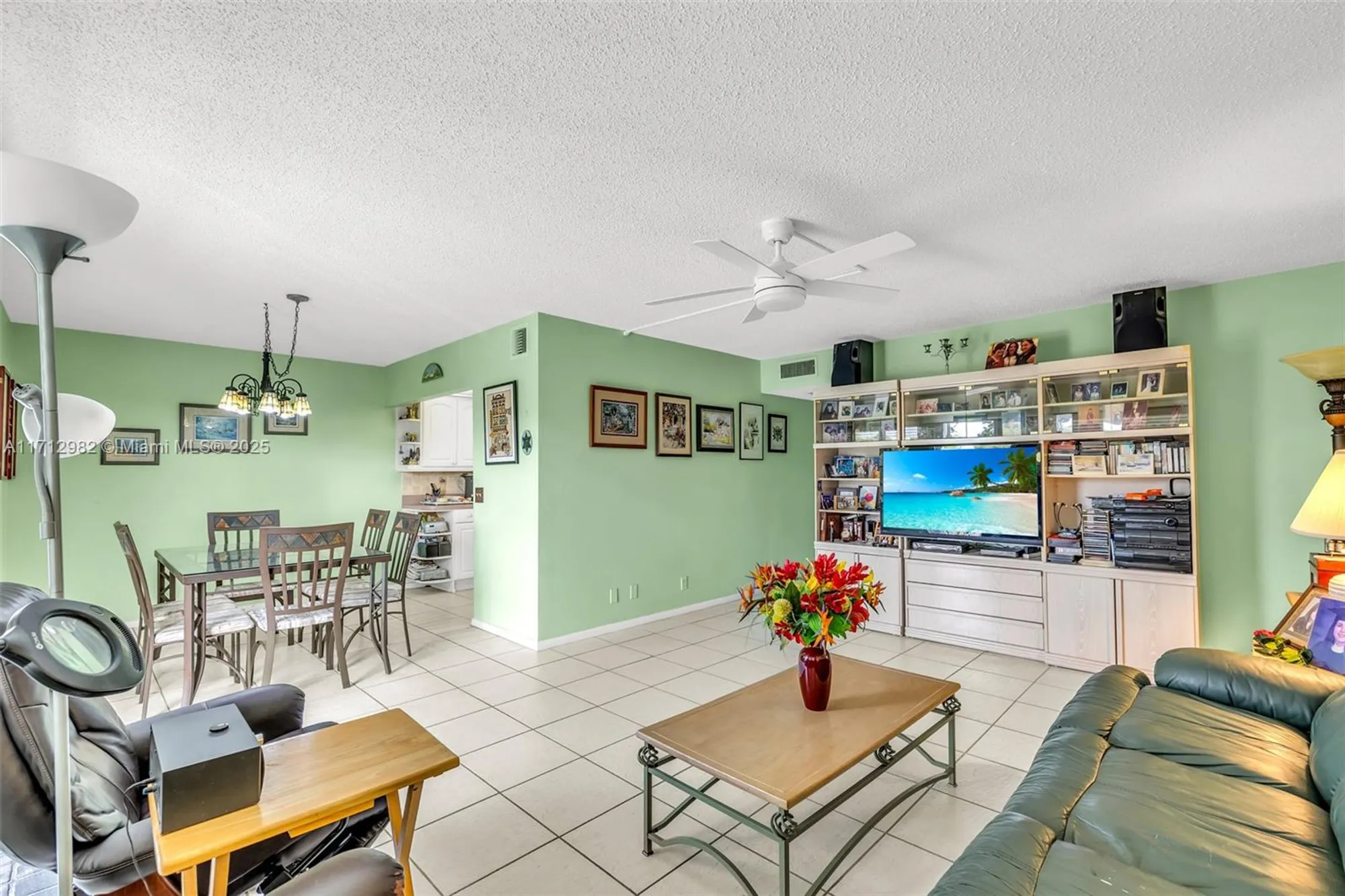 Property Slideshow image 19 of 37 | 3003 lyndhurst h # 3003, Deerfield Beach, FL, 33442