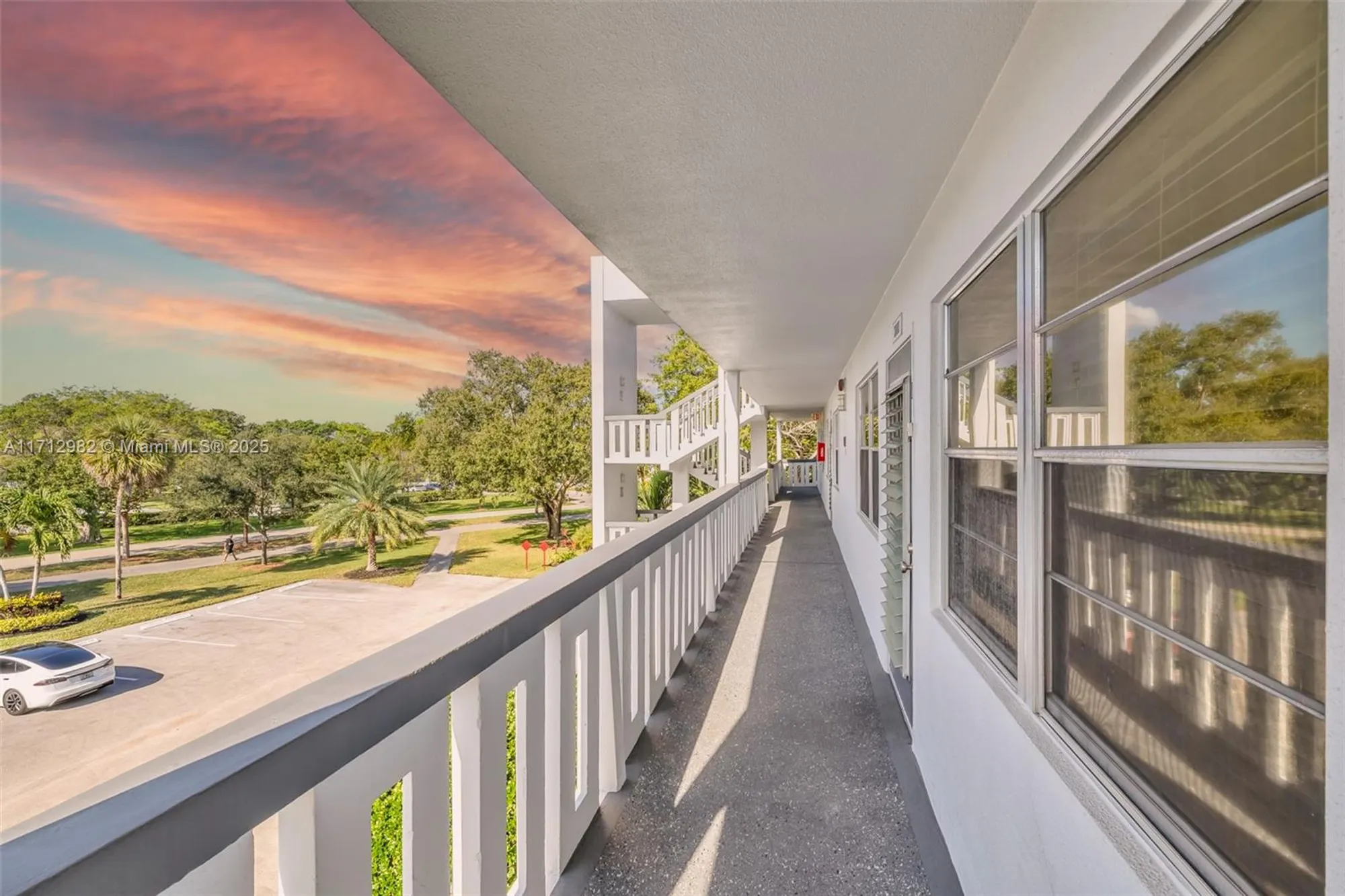 Property Slideshow image 2 of 37 | 3003 lyndhurst h # 3003, Deerfield Beach, FL, 33442