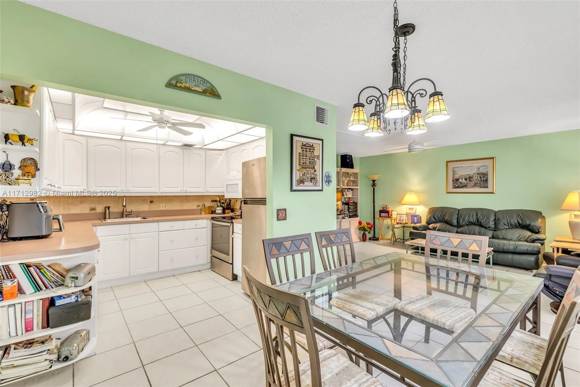 Property Slideshow image 21 of 37 | 3003 lyndhurst h # 3003, Deerfield Beach, FL, 33442