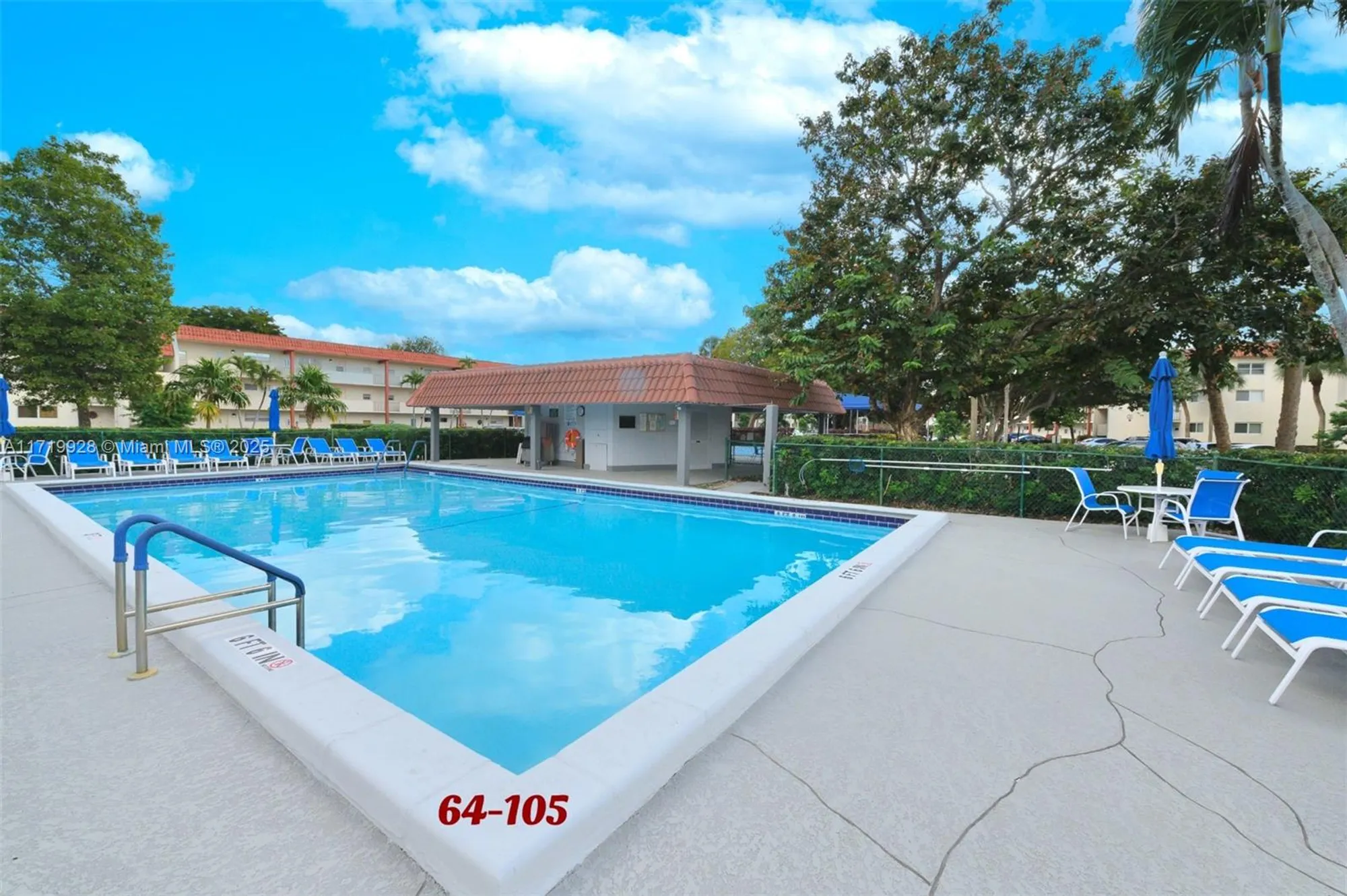 Property Slideshow image 26 of 29 | 300 s hollybrook dr 105, Pembroke Pines, FL, 33025