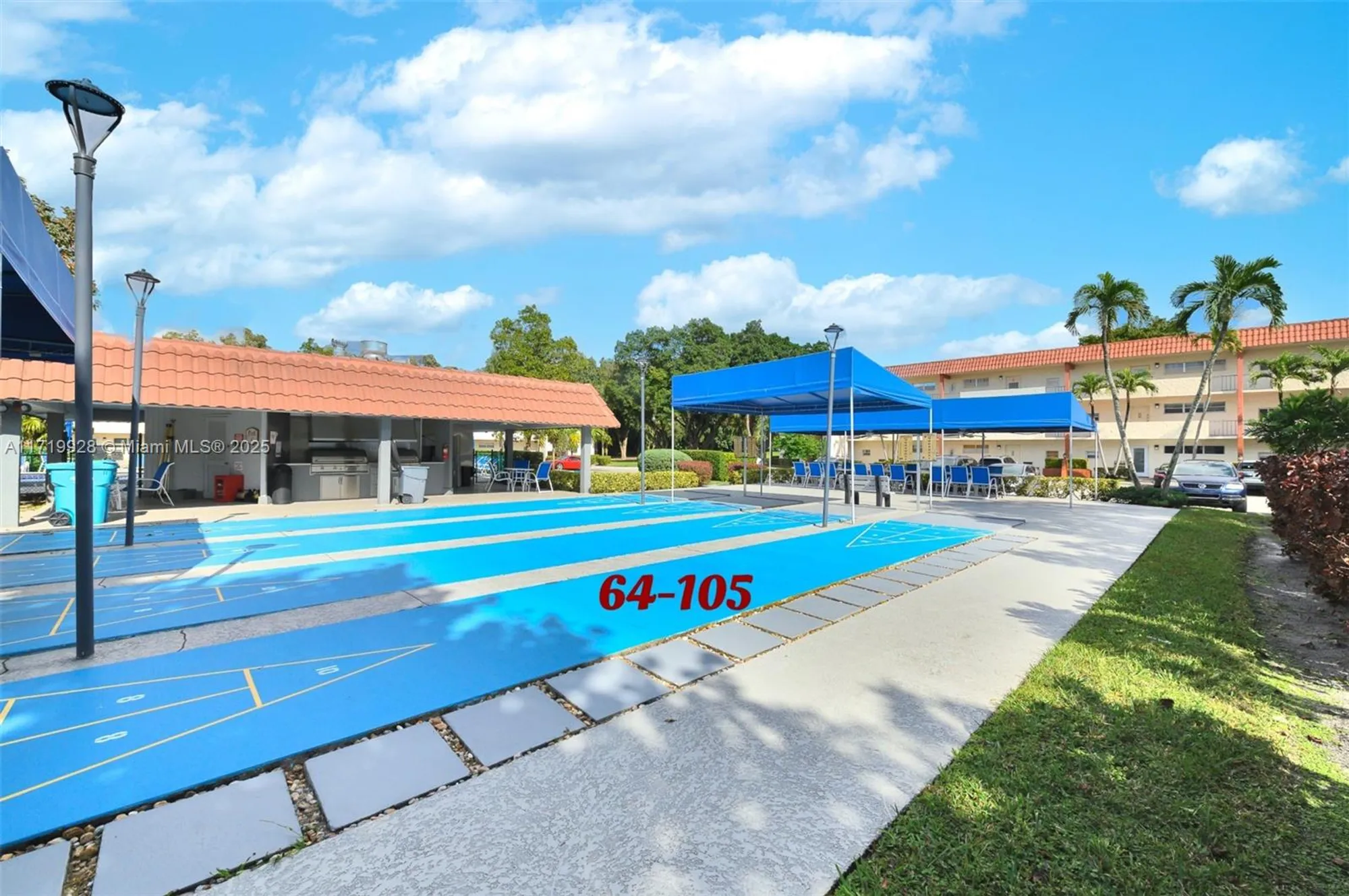 Property Slideshow image 27 of 29 | 300 s hollybrook dr 105, Pembroke Pines, FL, 33025