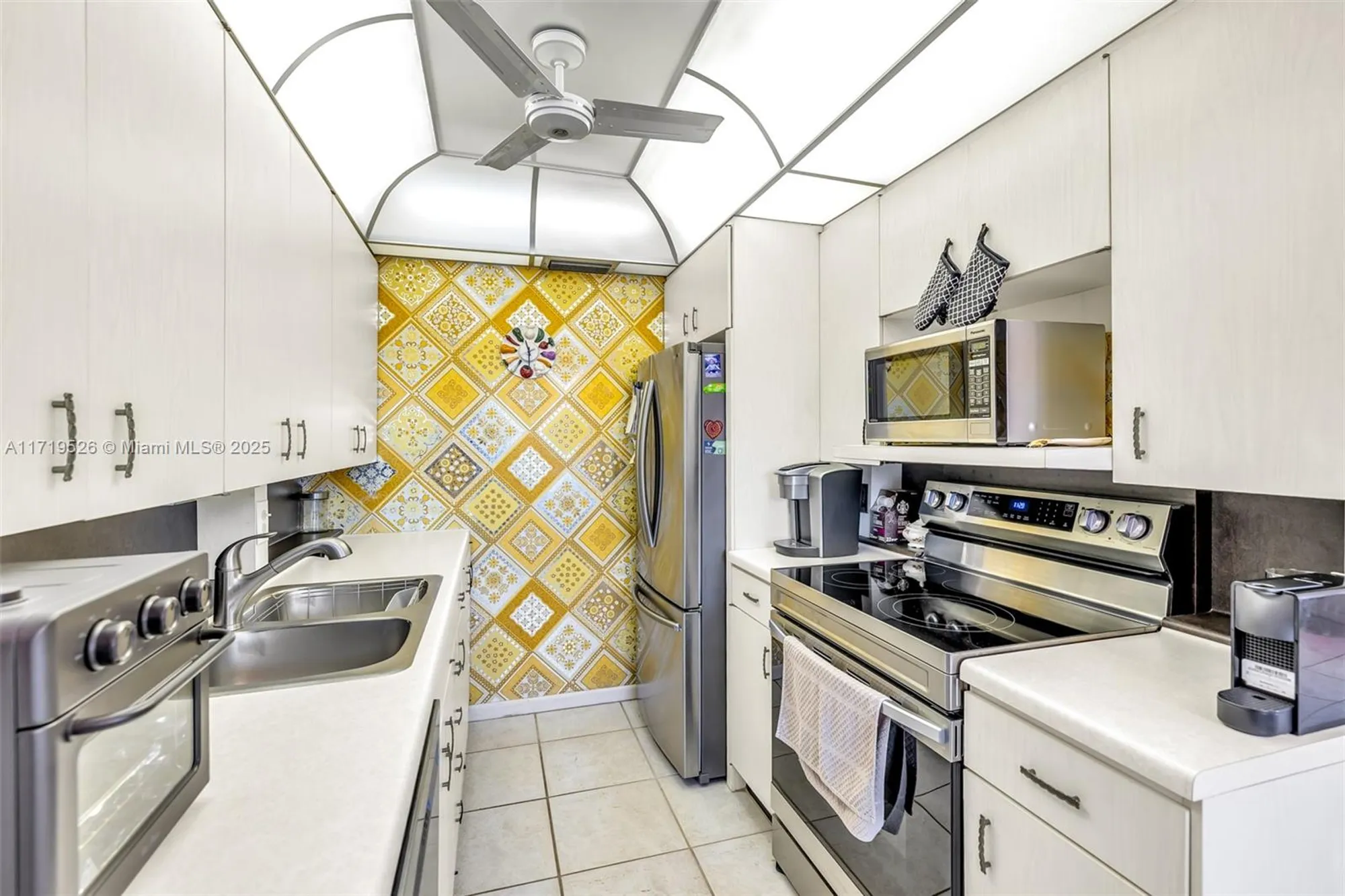 Property Slideshow image 21 of 43 | 3037 newport h # 3037, Deerfield Beach, FL, 33442