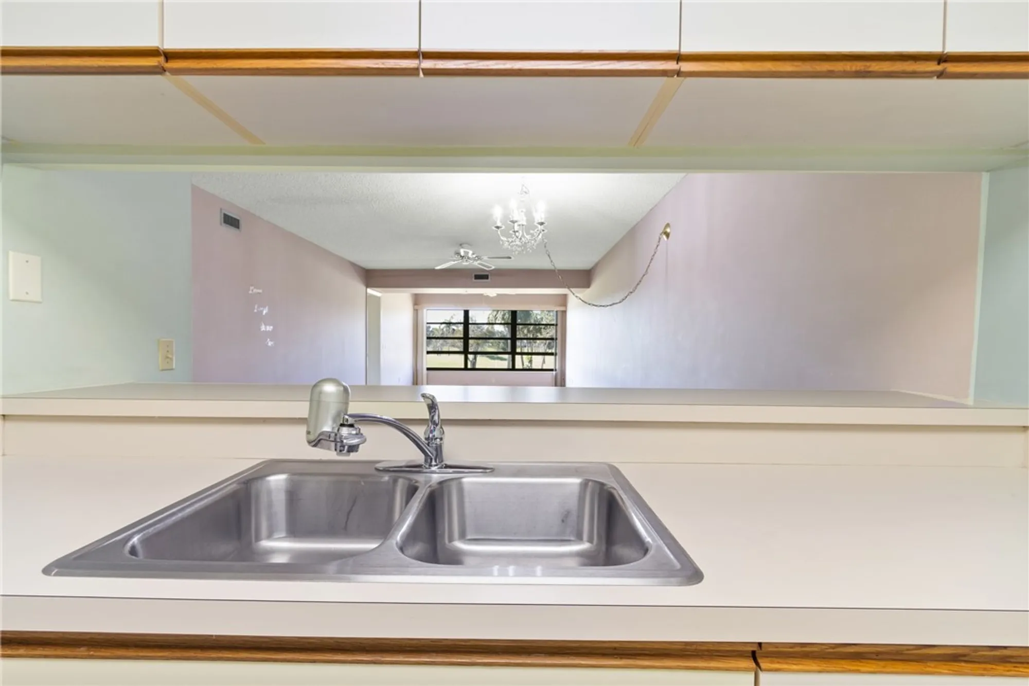 Property Slideshow image 6 of 32 | 35 plantation dr 205, Vero Beach, FL, 32966