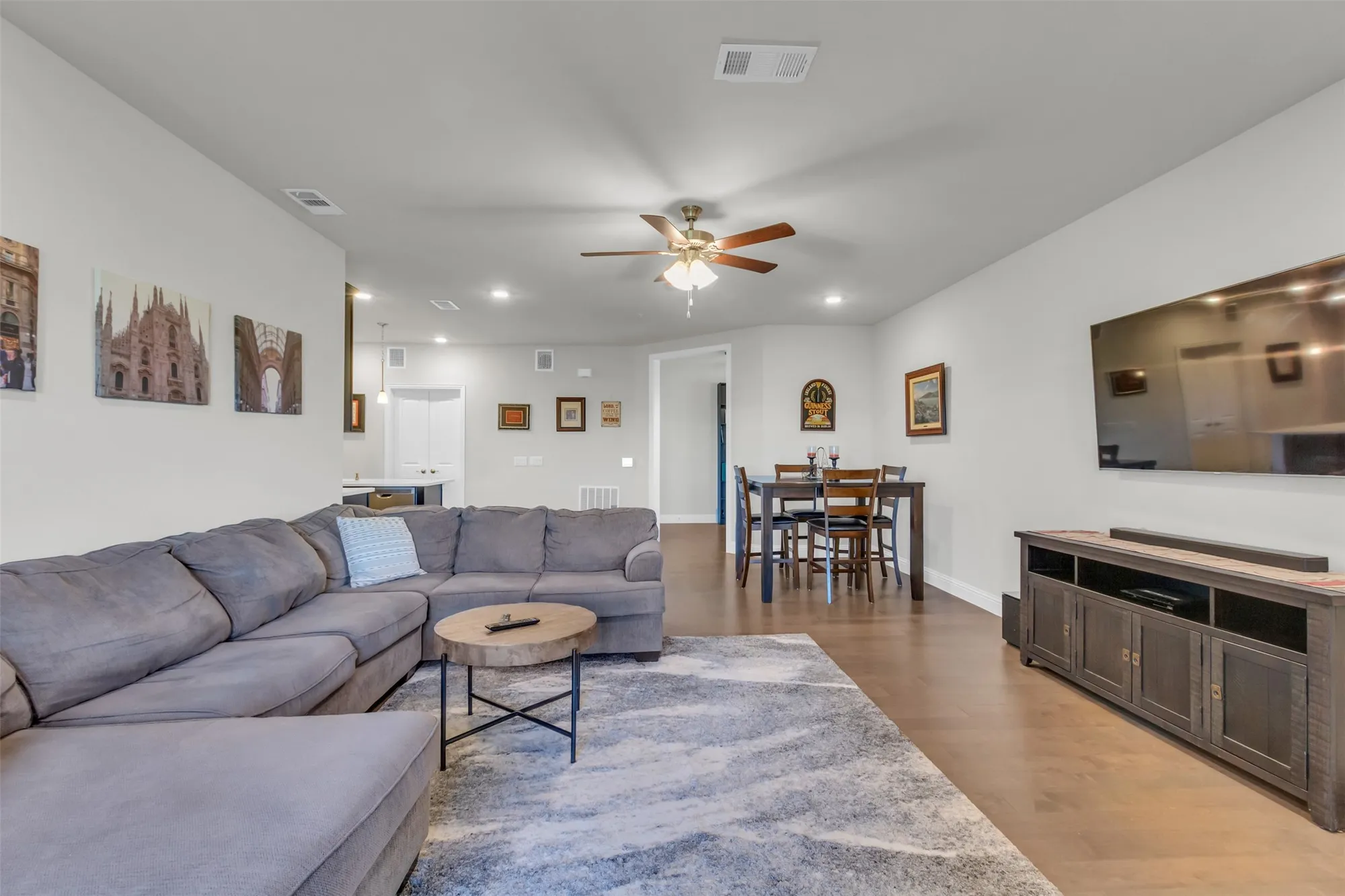 Property Slideshow image 12 of 34 | 1735 wittington pl apt 2302, Farmers Branch, TX, 75234