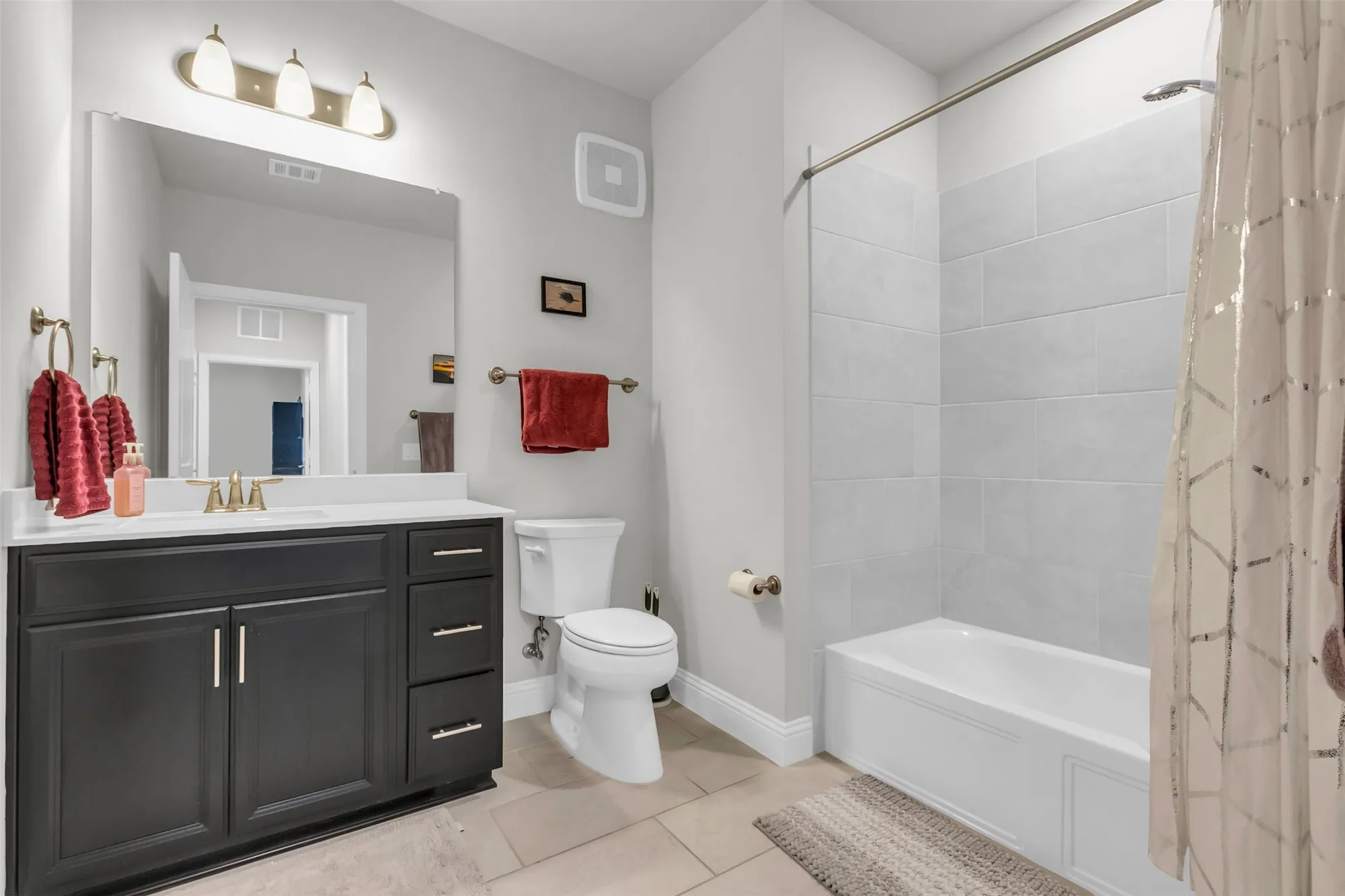 Property Slideshow image 25 of 34 | 1735 wittington pl apt 2302, Farmers Branch, TX, 75234