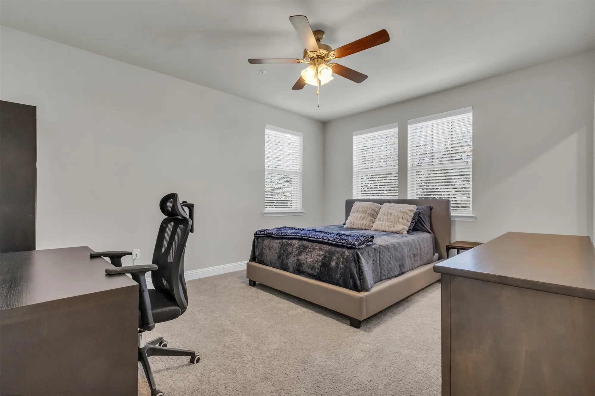 Property Slideshow image 21 of 34 | 1735 wittington pl apt 2302, Farmers Branch, TX, 75234