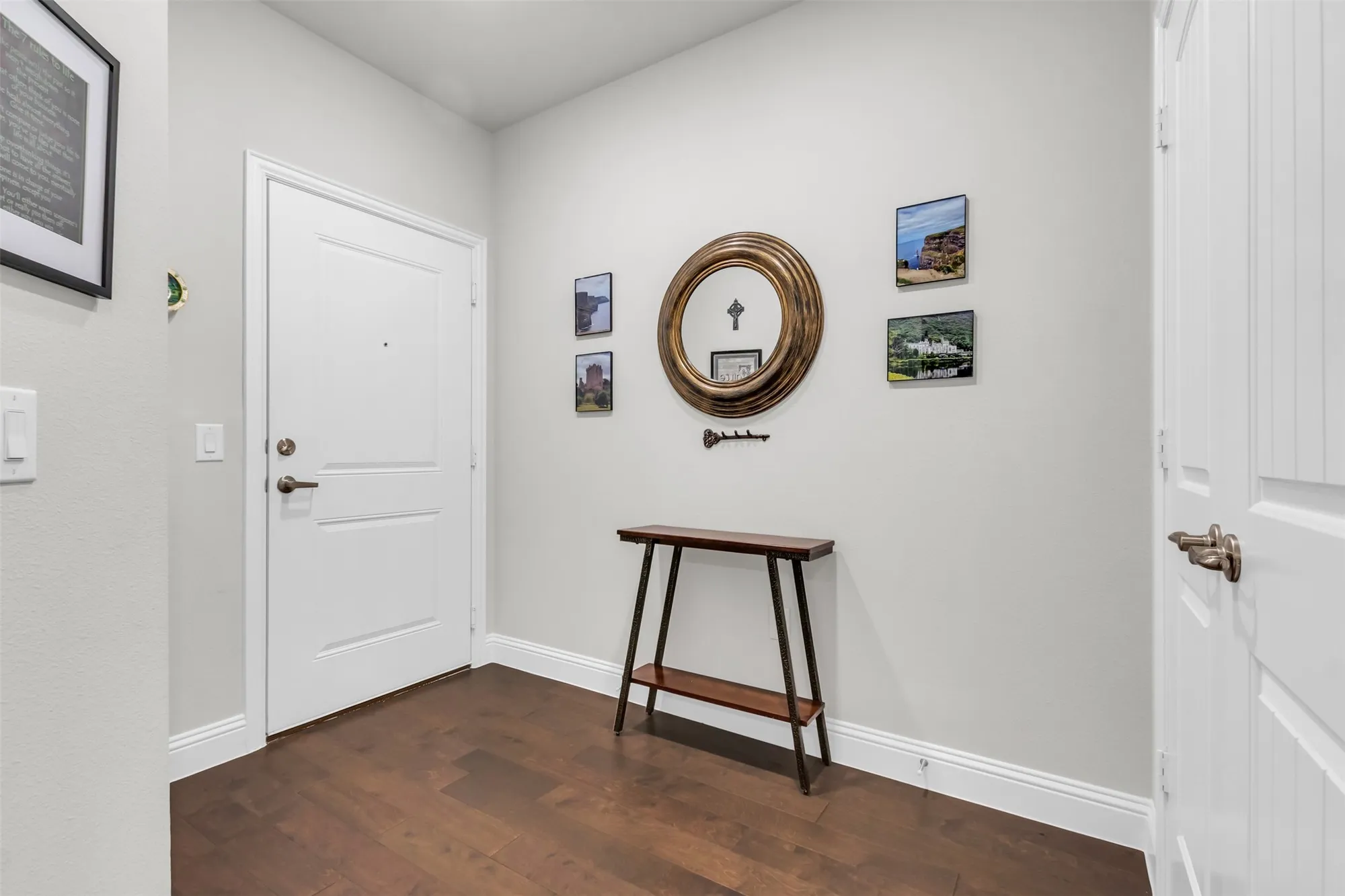 Property Slideshow image 5 of 34 | 1735 wittington pl apt 2302, Farmers Branch, TX, 75234