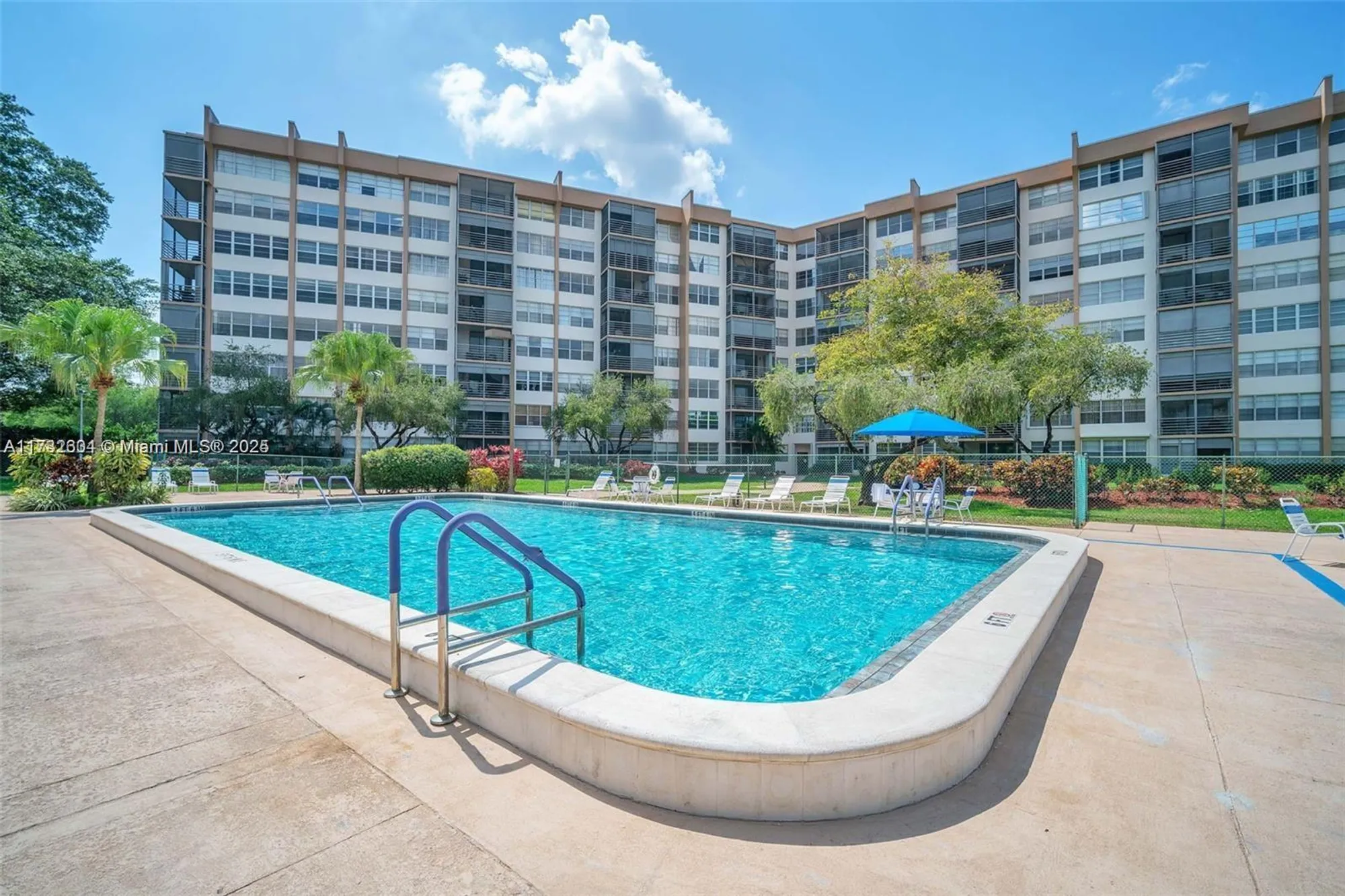 Property Slideshow image 14 of 16 | 1200 saint charles pl 419, Pembroke Pines, FL, 33026