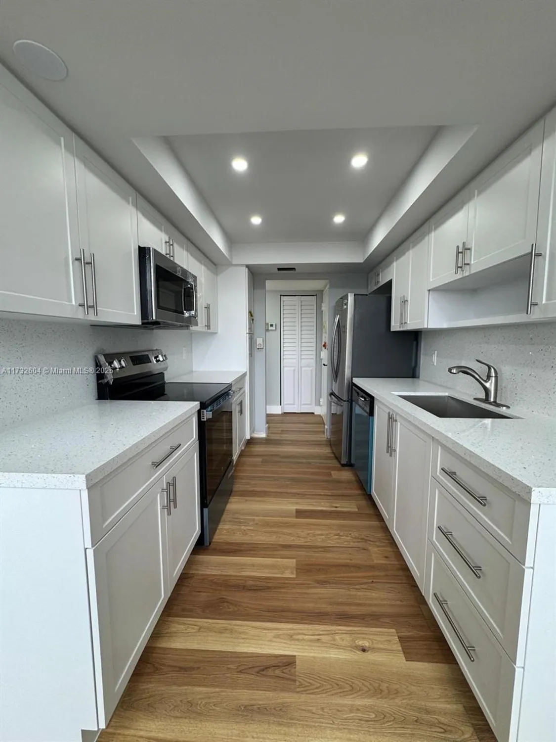 Property Slideshow image 6 of 16 | 1200 saint charles pl 419, Pembroke Pines, FL, 33026