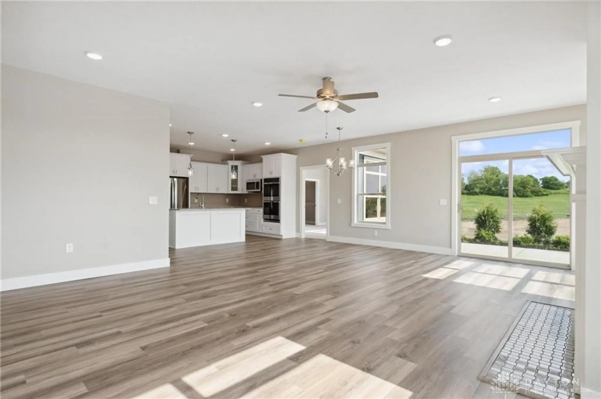 Property Slideshow image 14 of 35 | 1427 triple crown way, Beavercrk Twp, OH, 45385