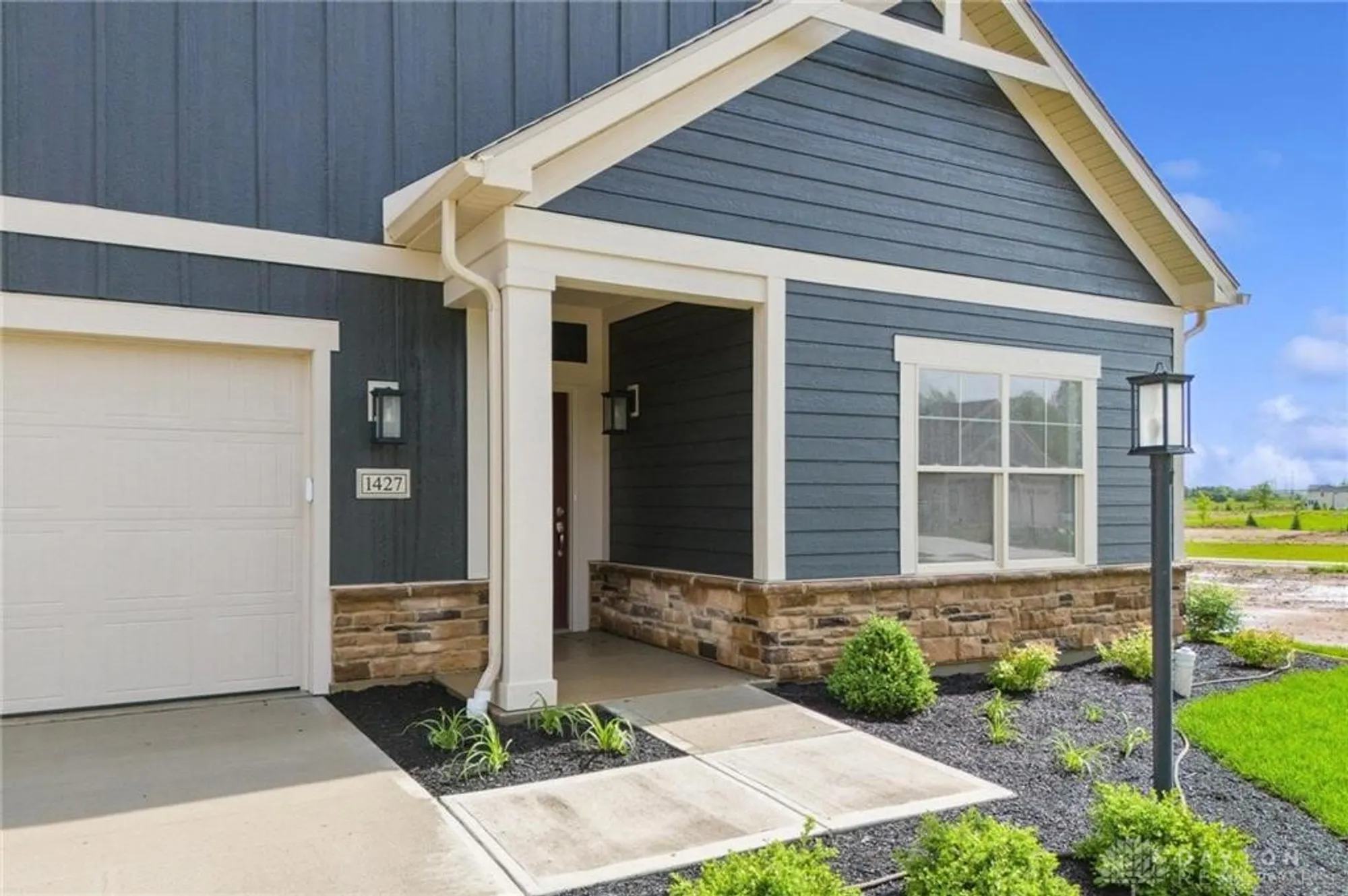 Property Slideshow image 4 of 35 | 1427 triple crown way, Beavercrk Twp, OH, 45385